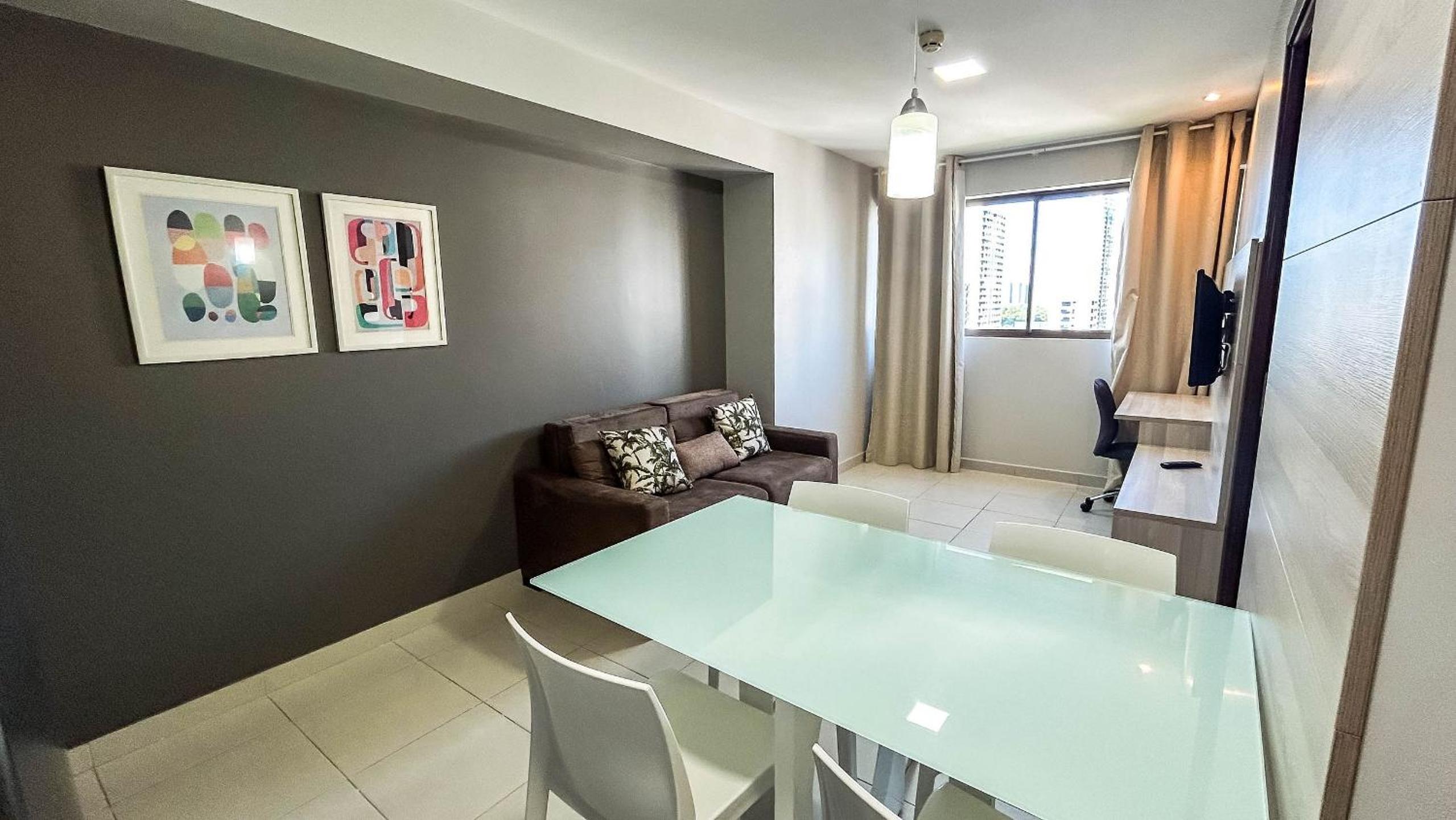 Beach Class Convention - Flats em Boa Viagem por Yolo