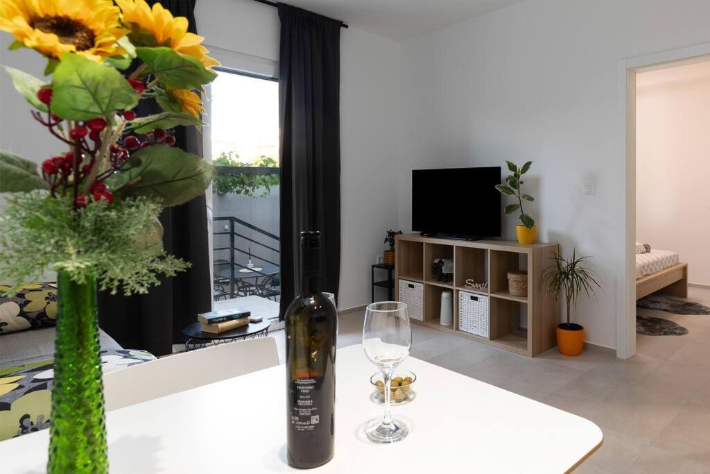 Apartments Bina