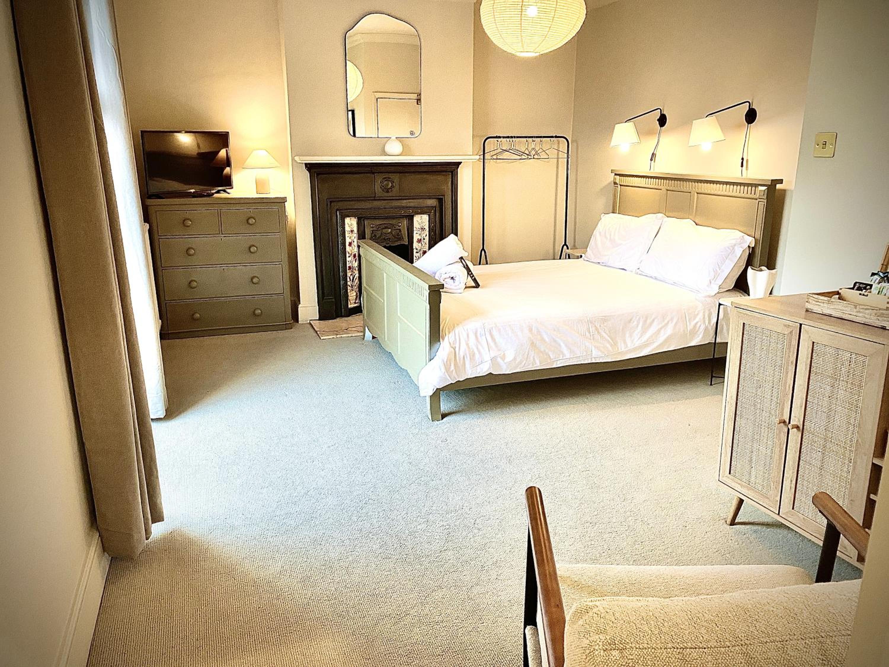 Morleys Rooms - Located in the heart of Hurstpierpoint by Huluki Sussex Stays view 5