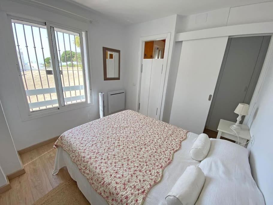 Azucena luxury town house in Conil with terrace and great views view 4