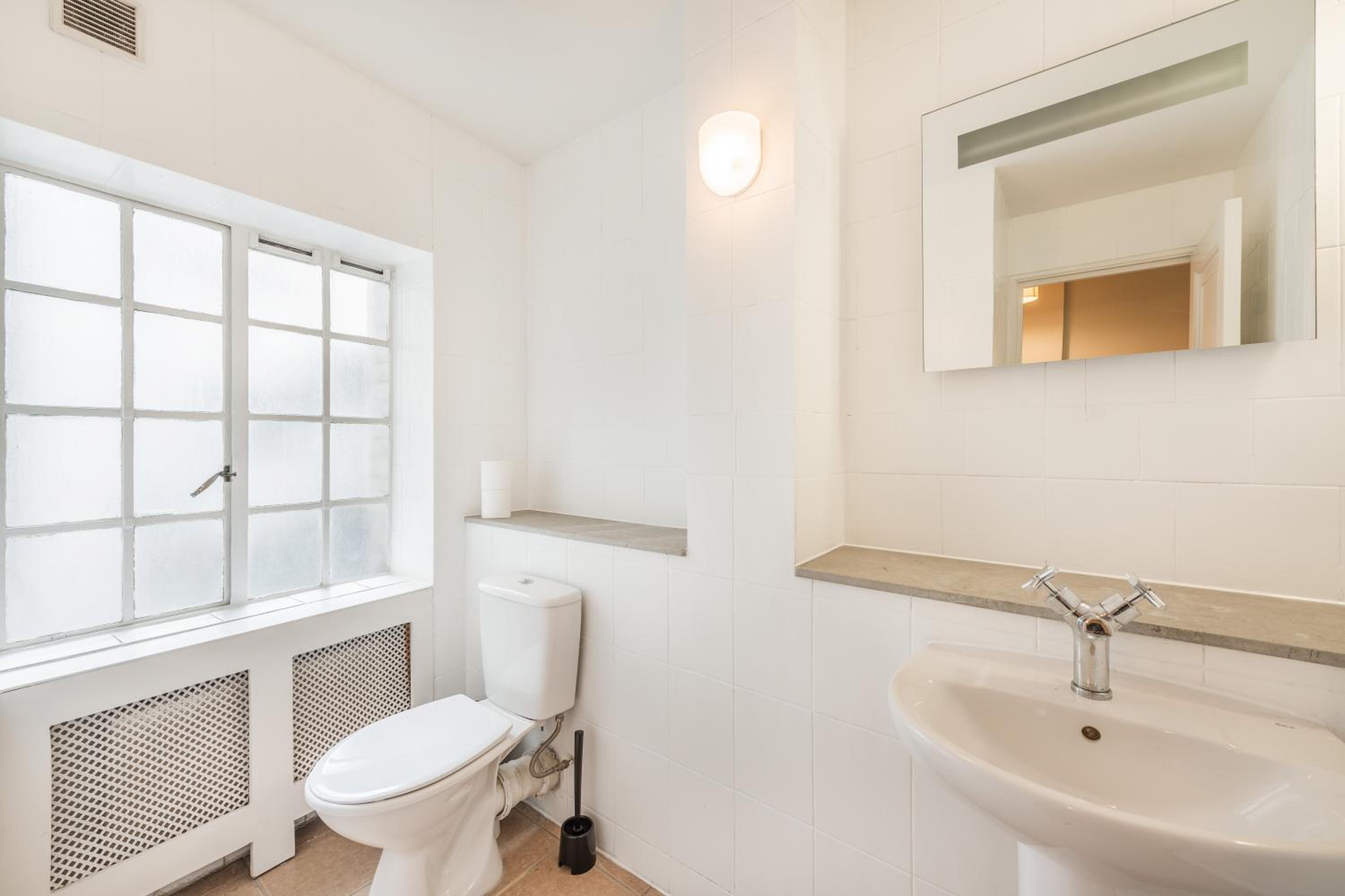 Strathmore Court Apartments
