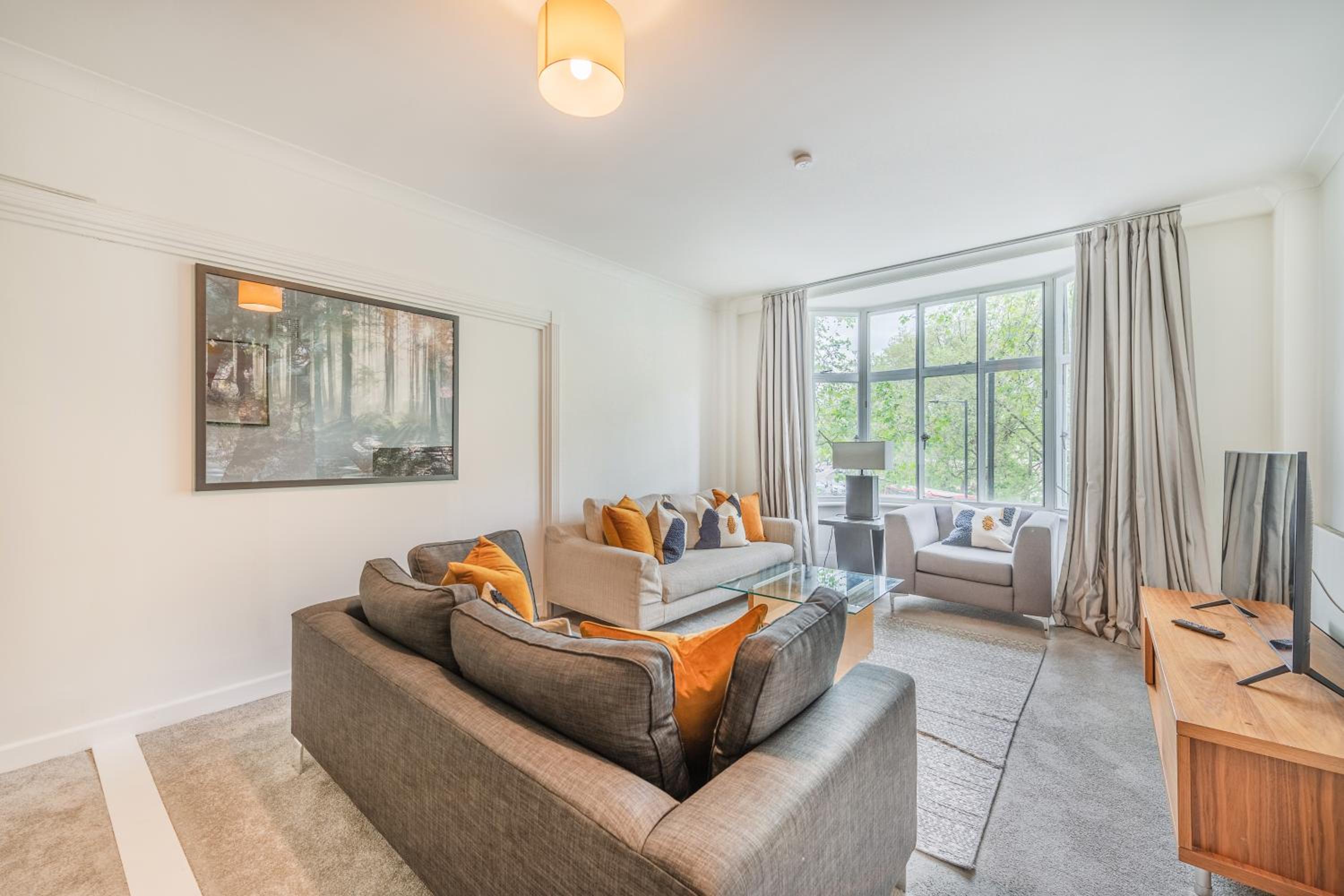 Strathmore Court Apartments