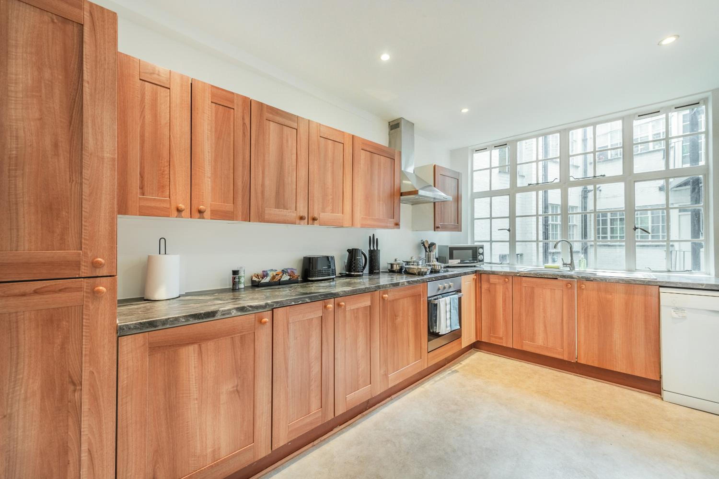 Strathmore Court Apartments