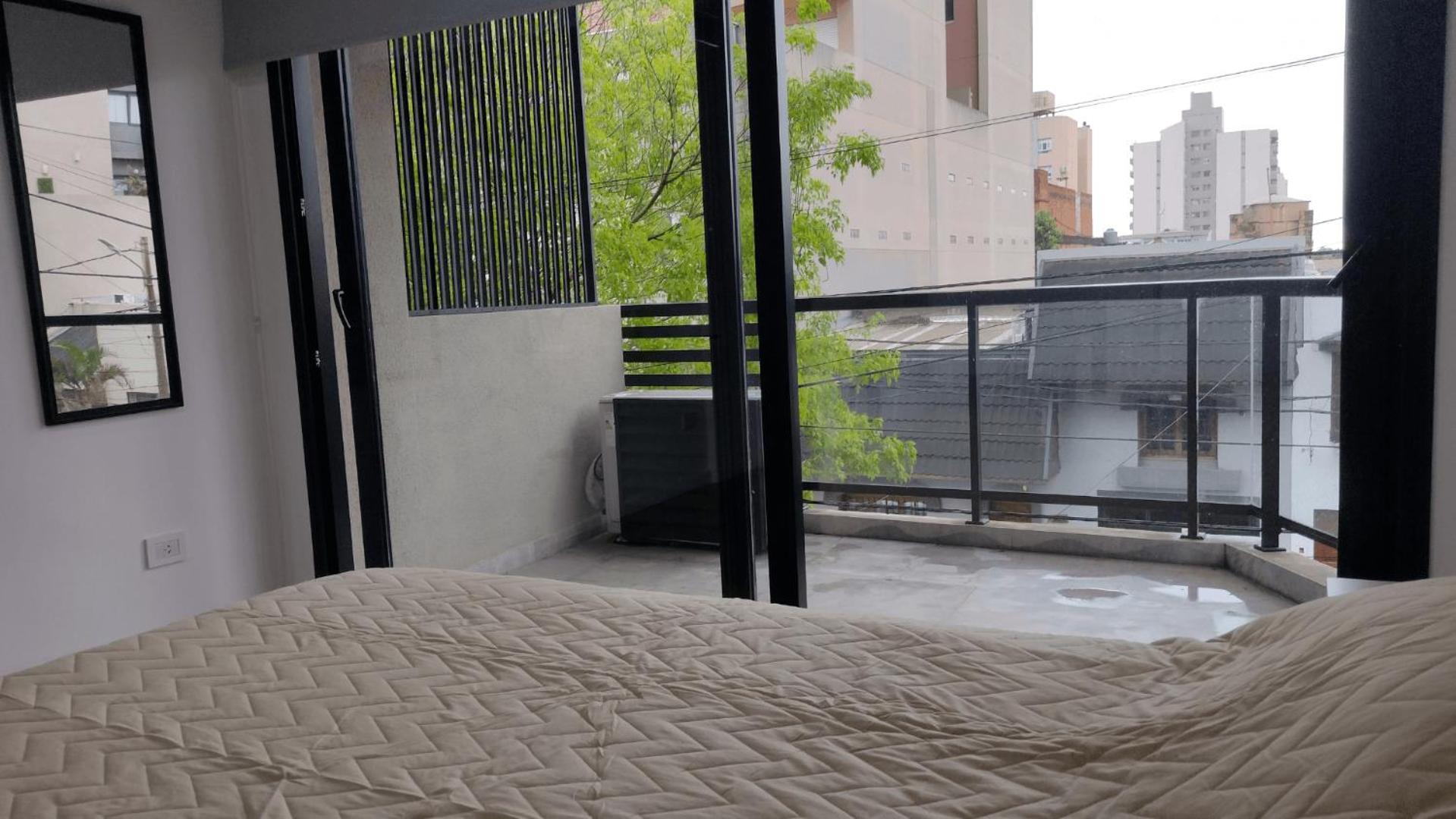Céntrico Loft con Piscina y Balcón en Posadas