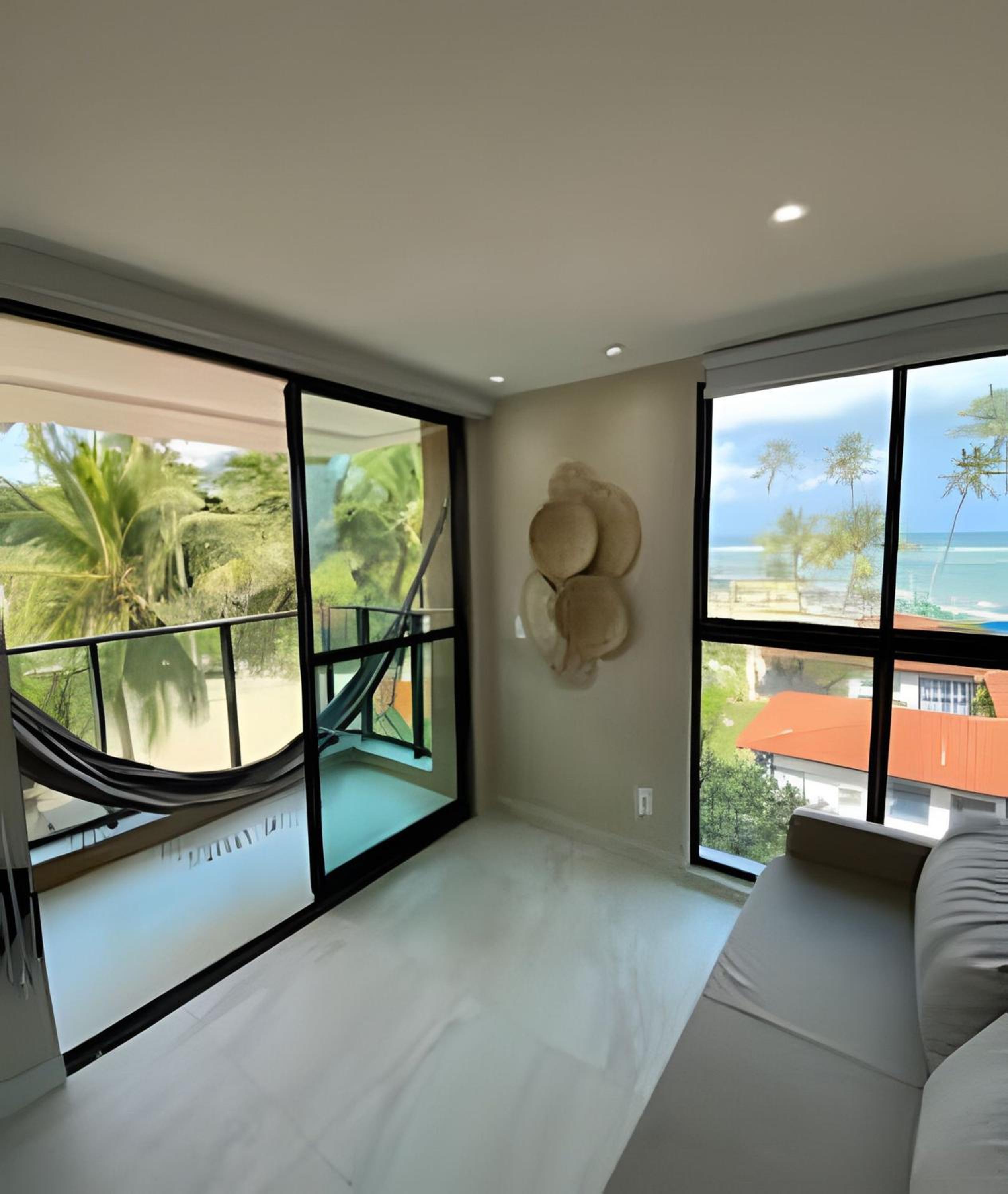 Beachfront flat at Porto de Galinhas beach, close to the natural pools.