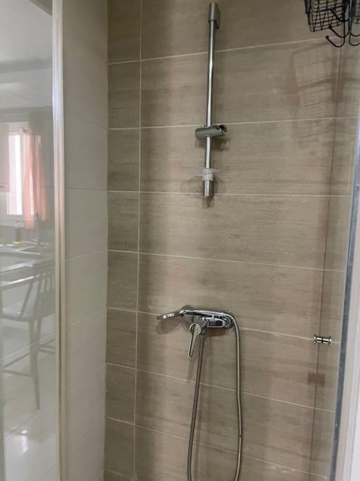 Sweet apartment in Ennasr view 5
