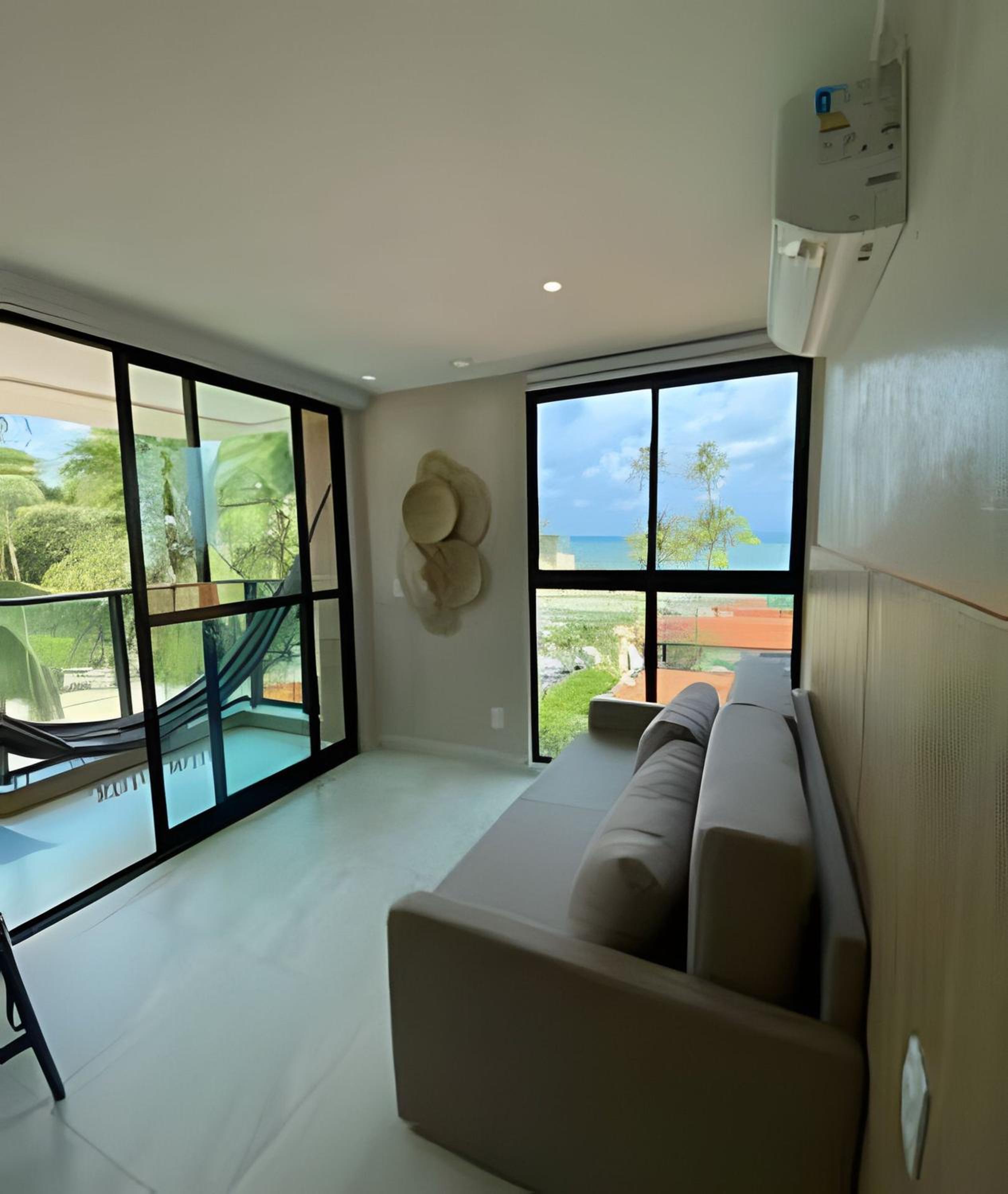 Beachfront flat at Porto de Galinhas beach, close to the natural pools.