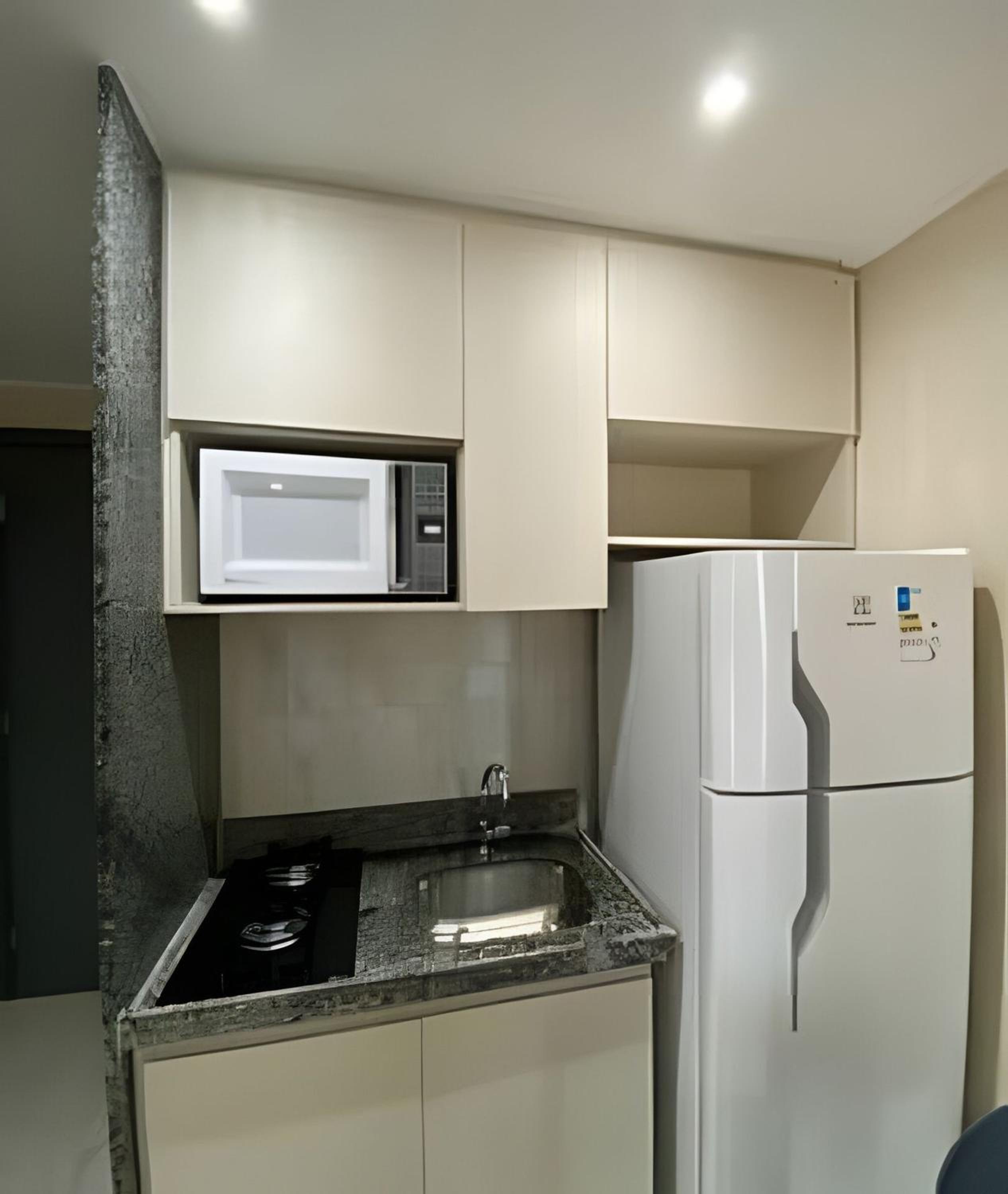 Beachfront flat at Porto de Galinhas beach, close to the natural pools.