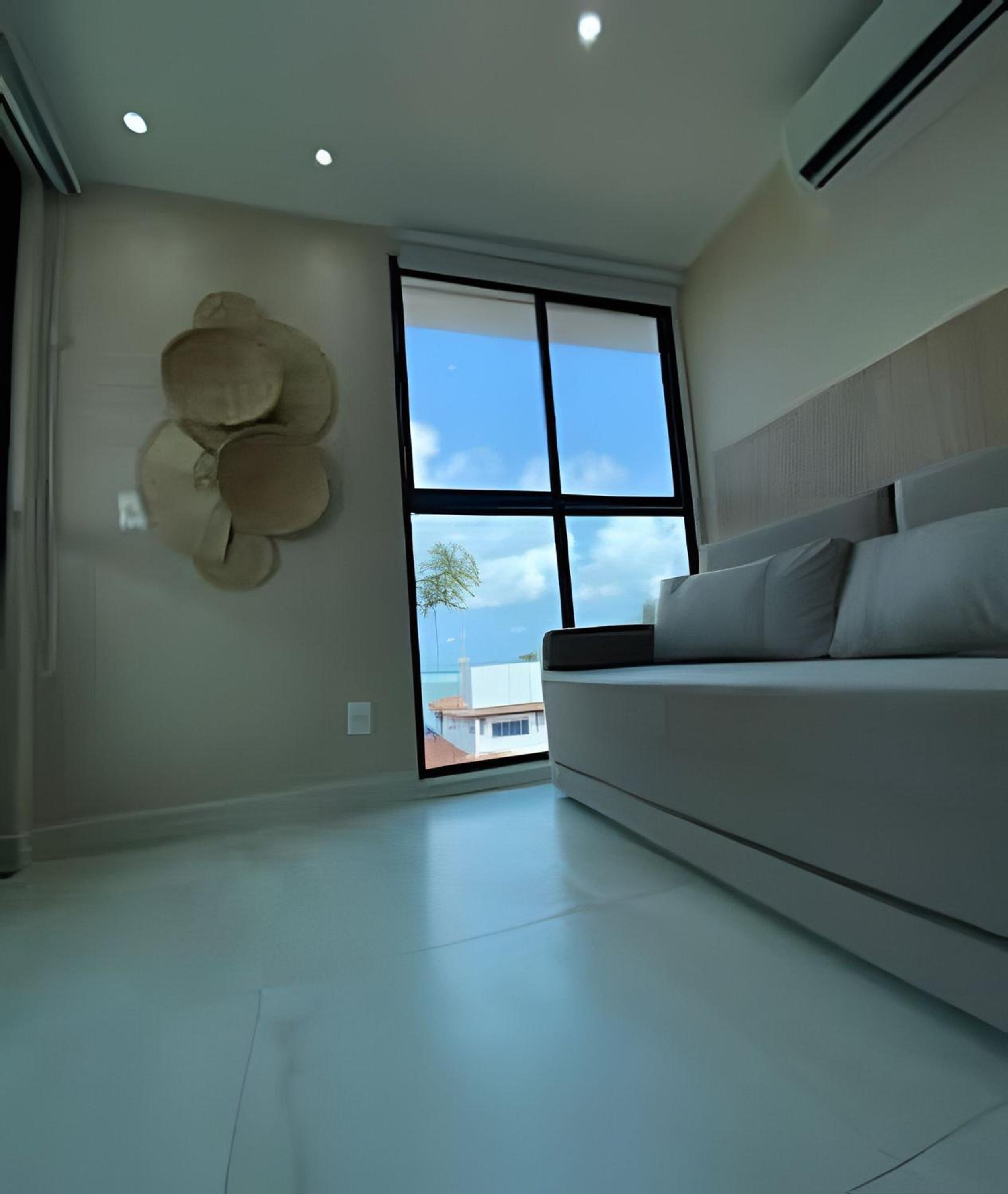 Beachfront flat at Porto de Galinhas beach, close to the natural pools.