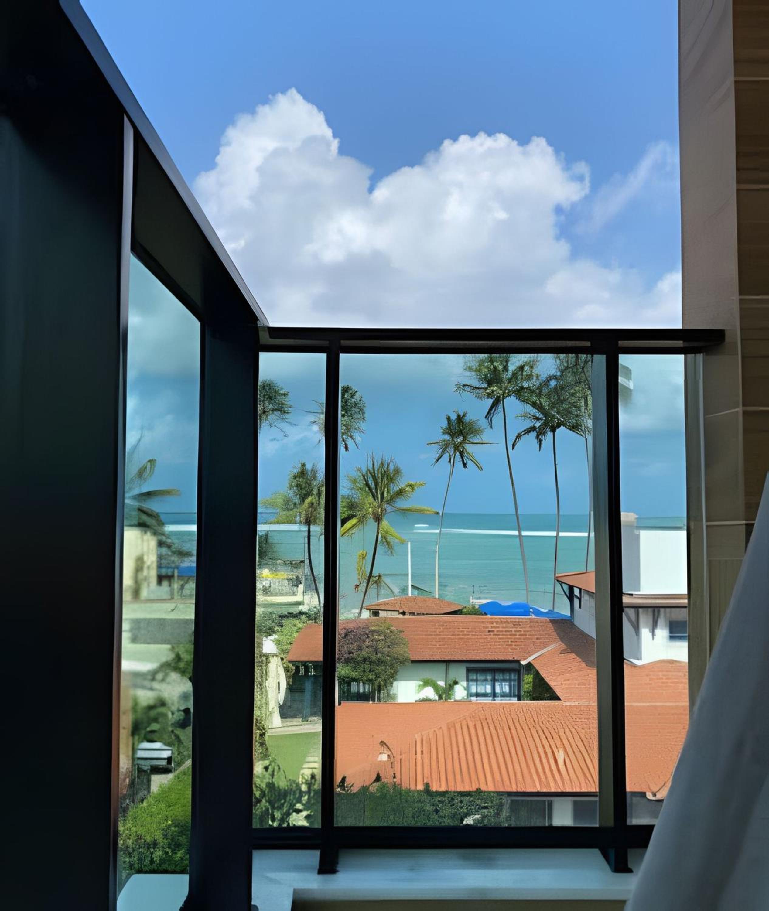 Beachfront flat at Porto de Galinhas beach, close to the natural pools.