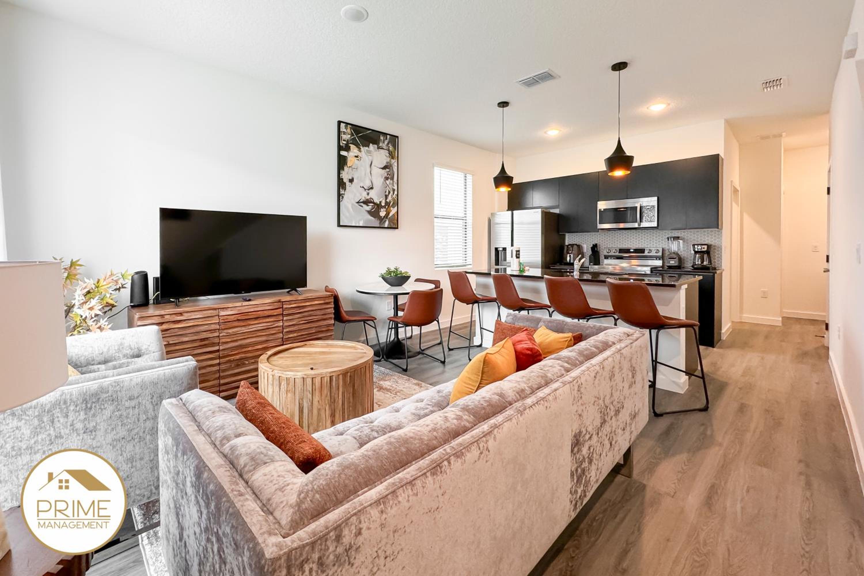 New 3BD3BA Townhouse Themed Near Disney