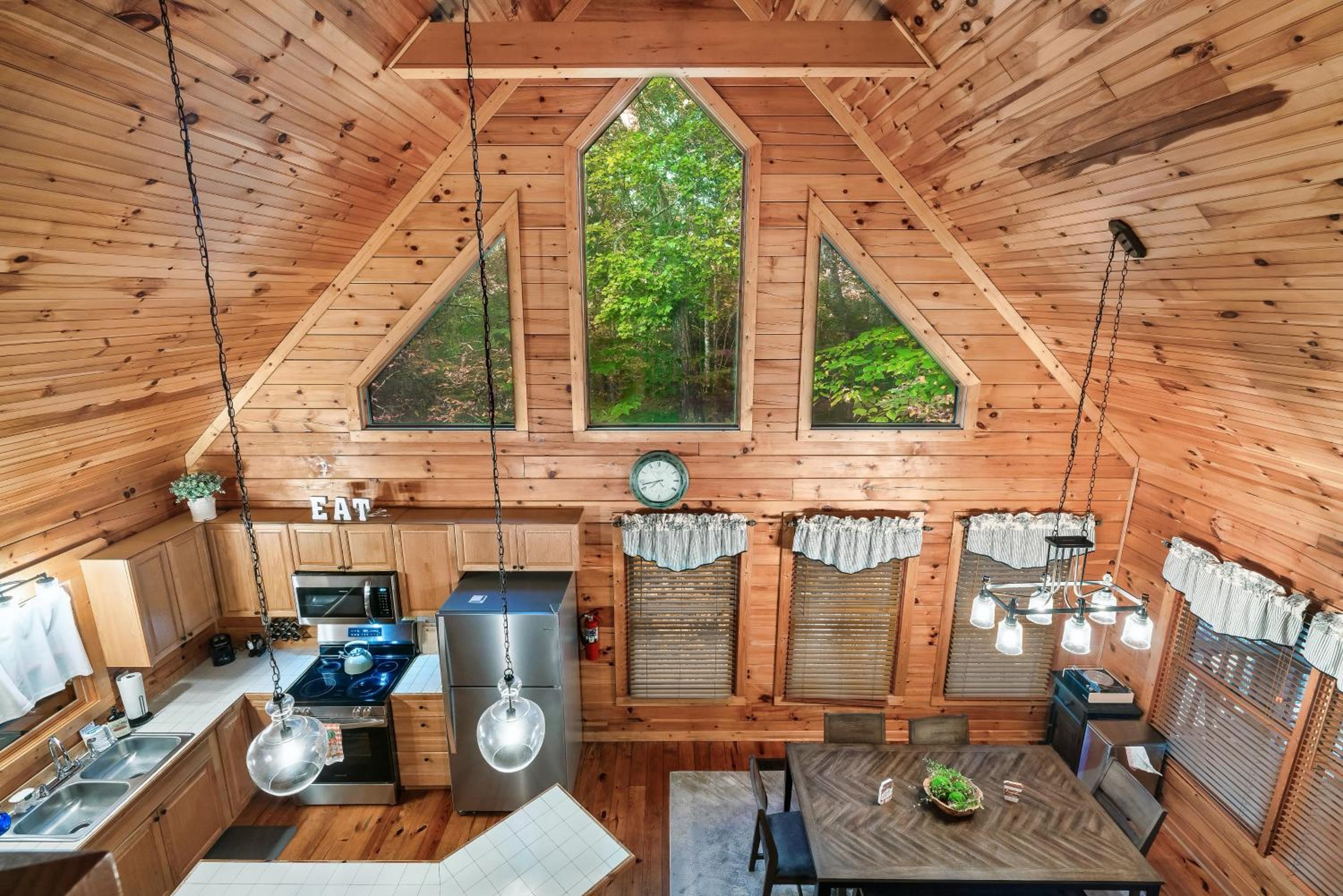 Peaceful Forest Cabin - Hot Tub, Relax & Explore view 3