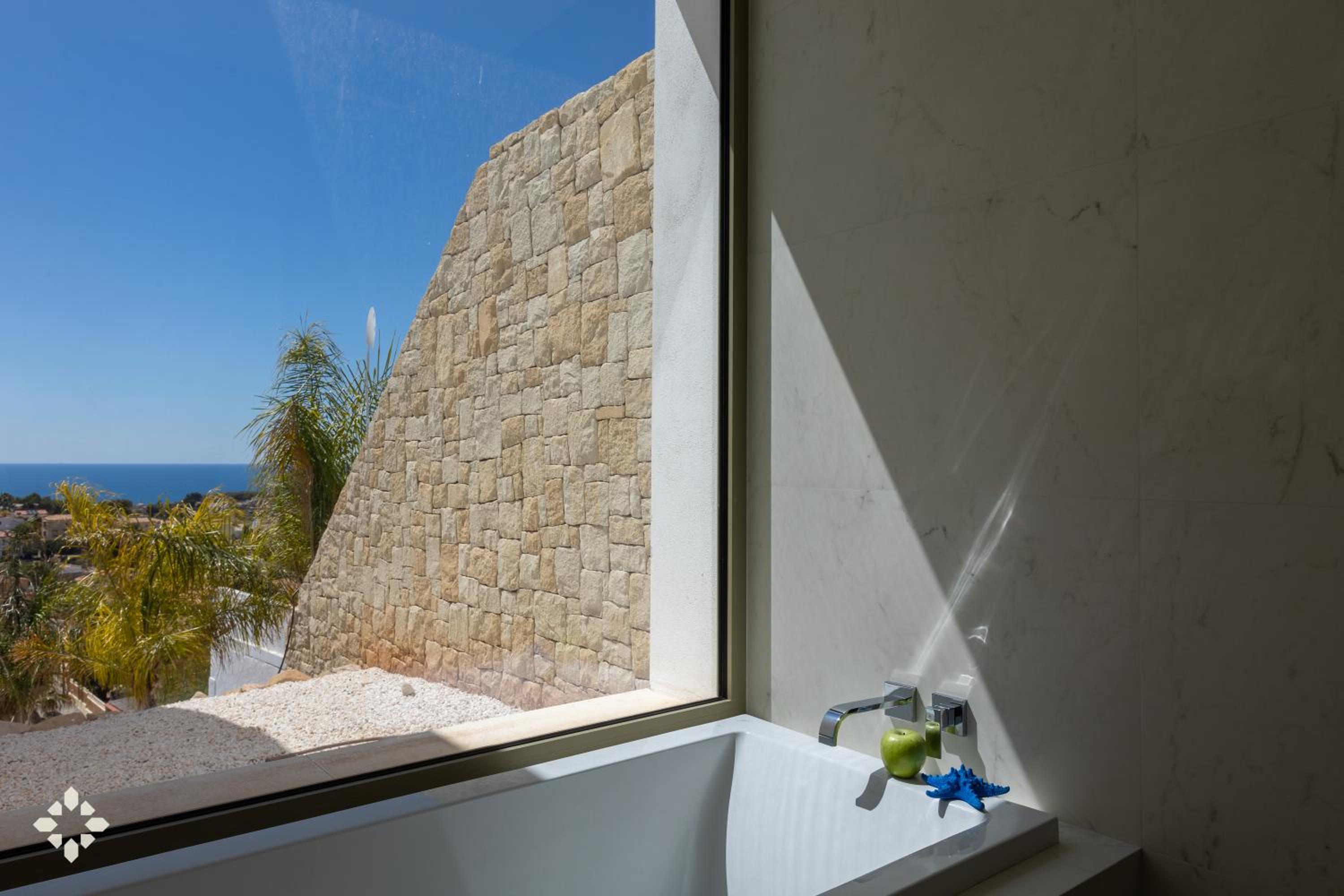 Villa Roca Blanca by Abahana Luxe