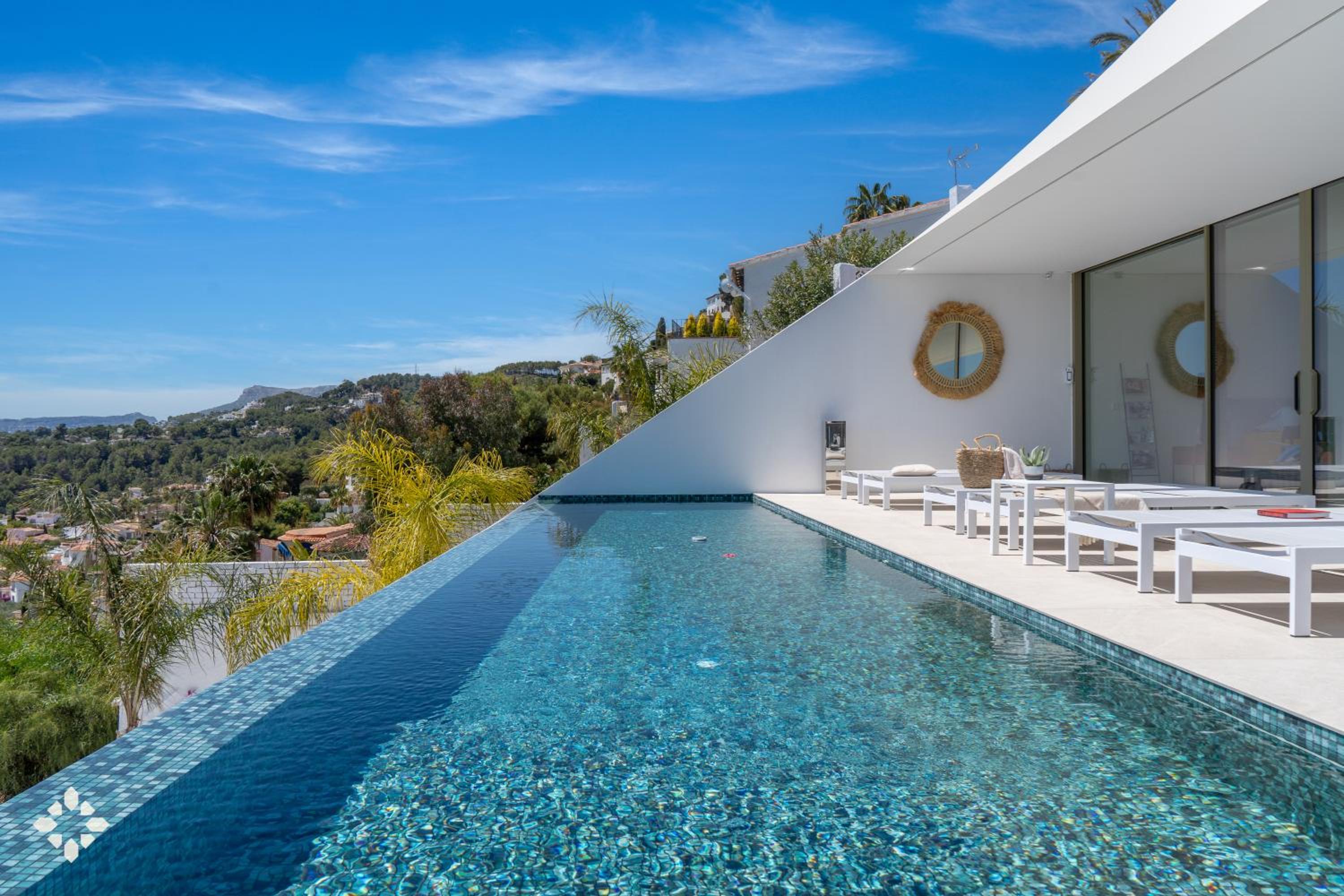 Villa Roca Blanca by Abahana Luxe
