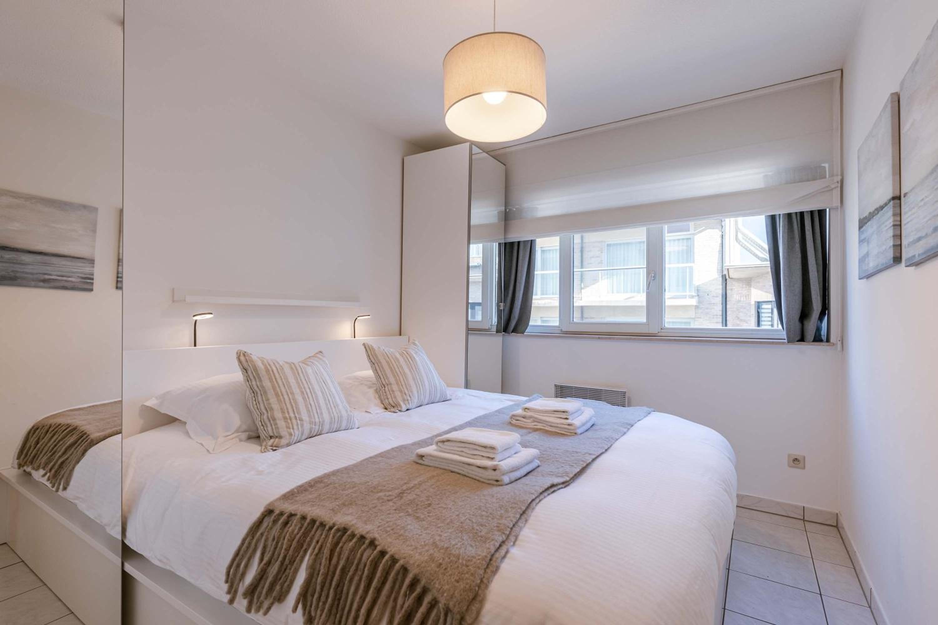 Cozy apartment for 4 with parking