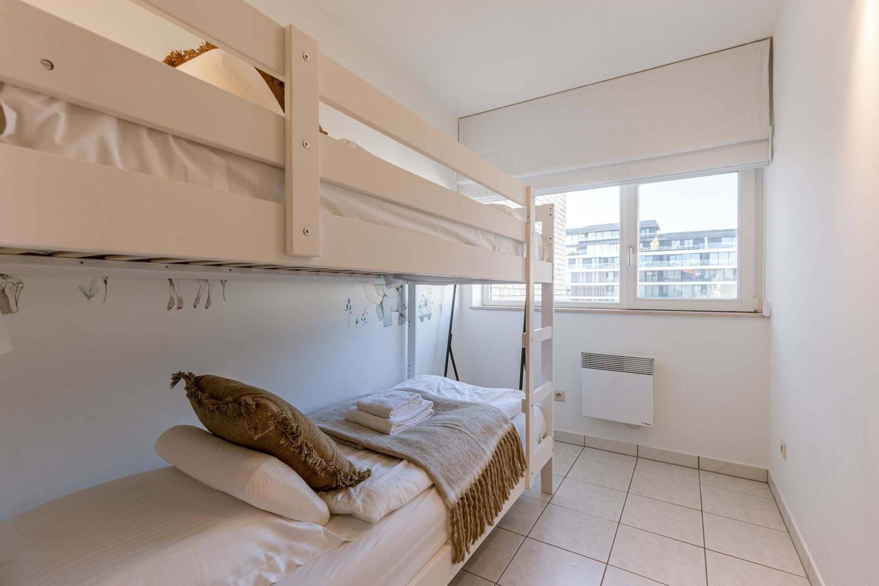 Cozy apartment for 4 with parking