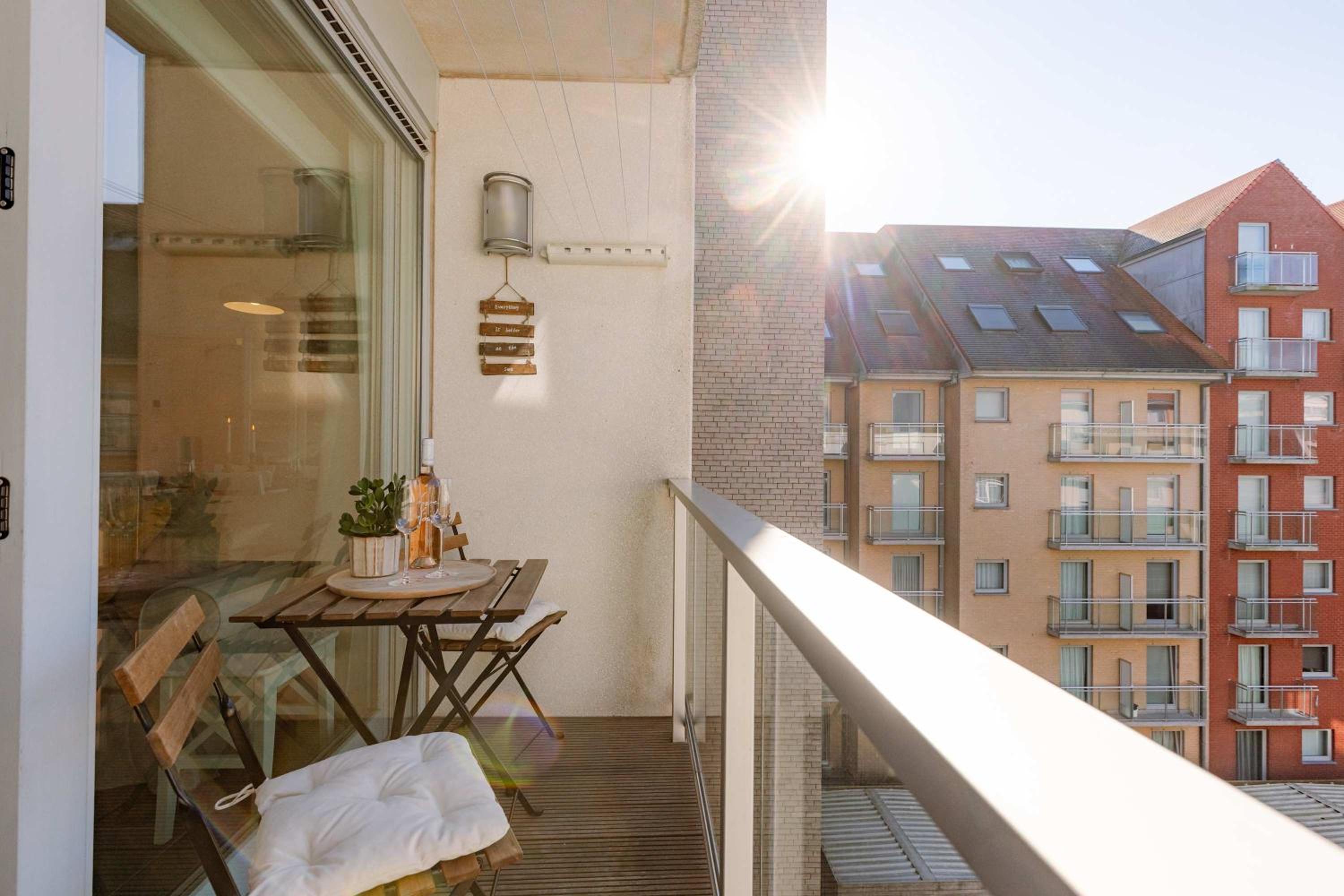 Cozy apartment for 4 with parking