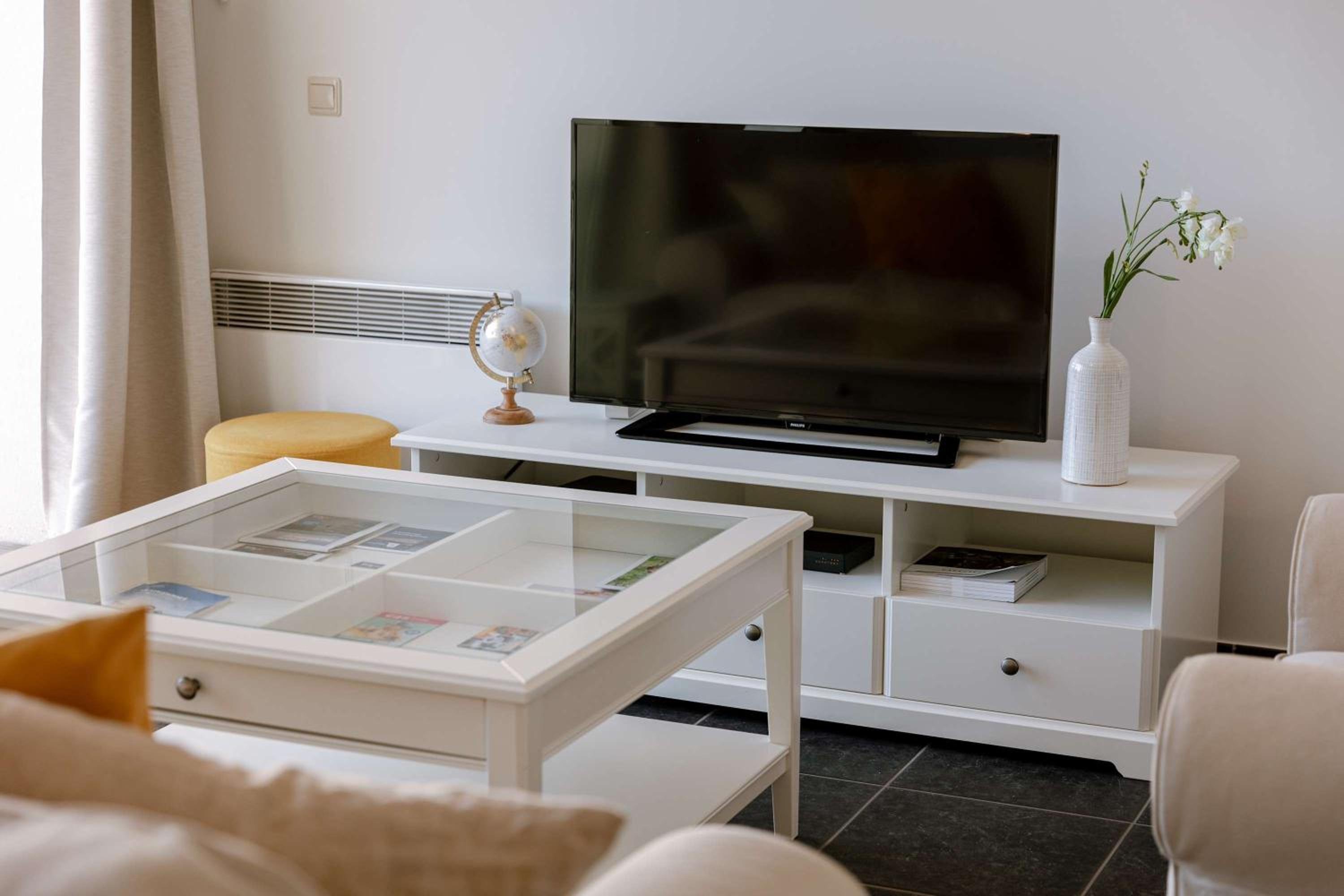 Cozy apartment for 4 with parking