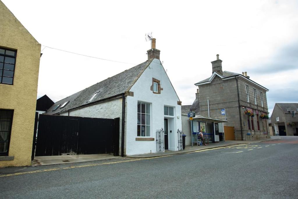 The Urquhart