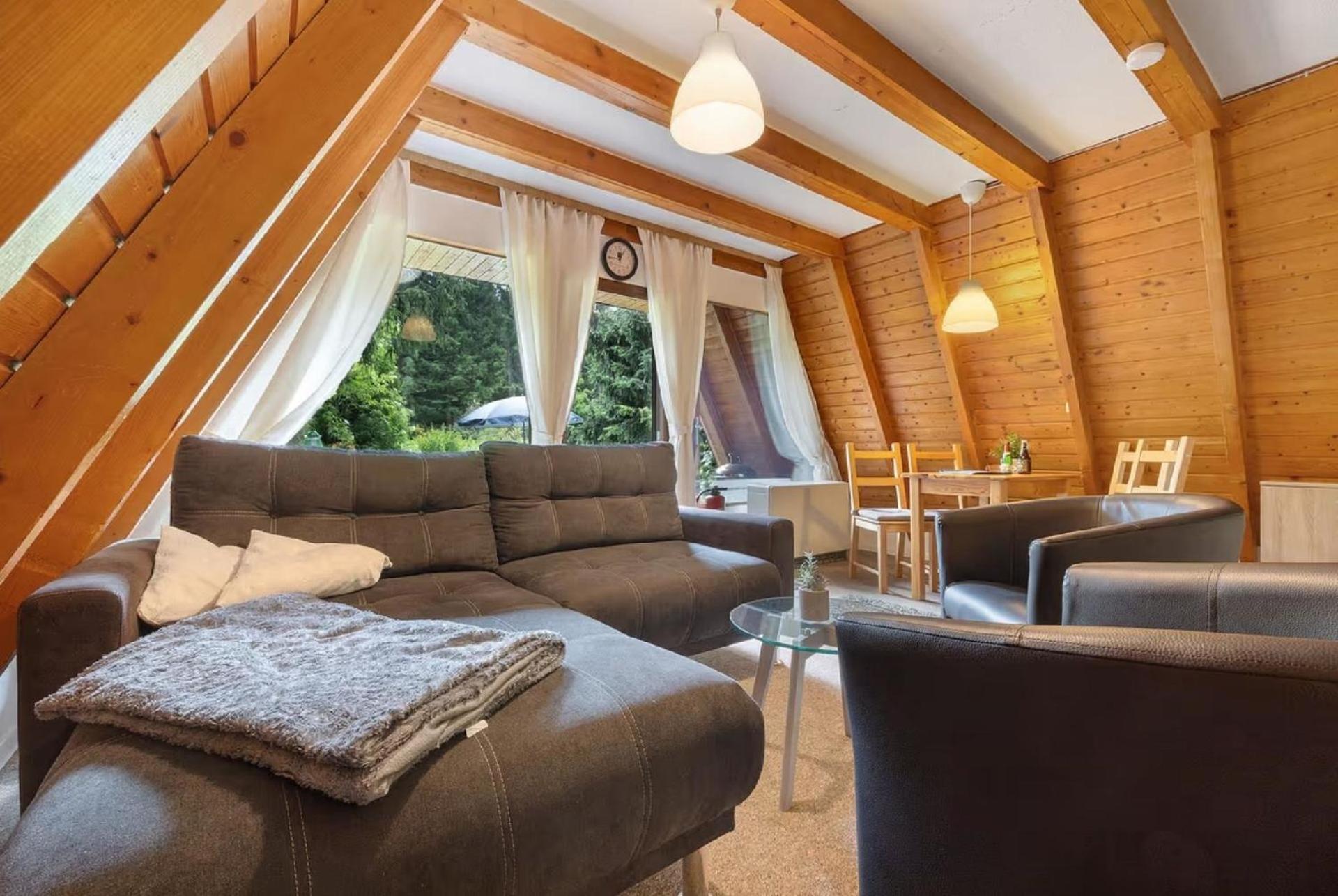 Ferienhaus Mit Garten, Grill Und Terrasse