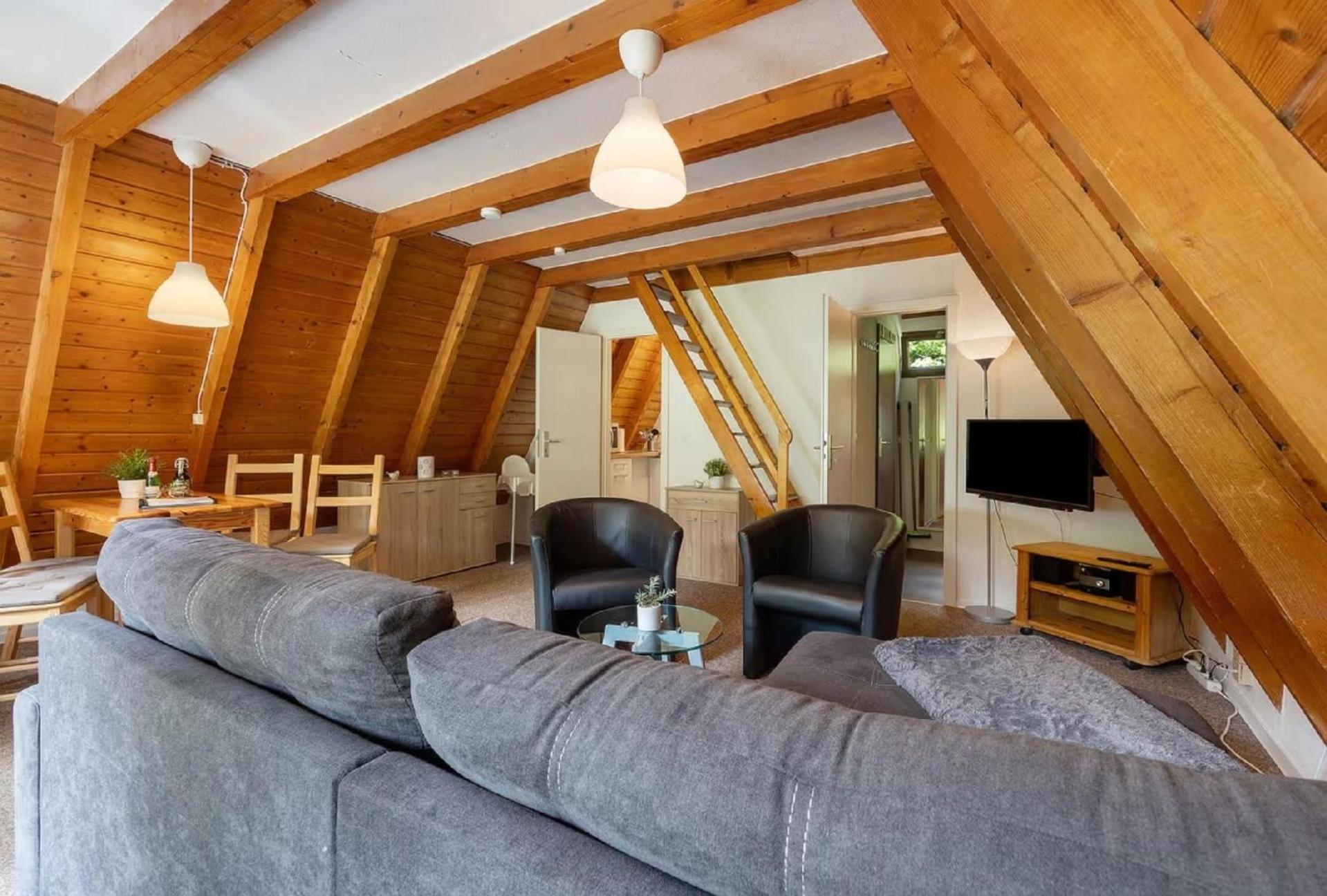 Ferienhaus Mit Garten, Grill Und Terrasse