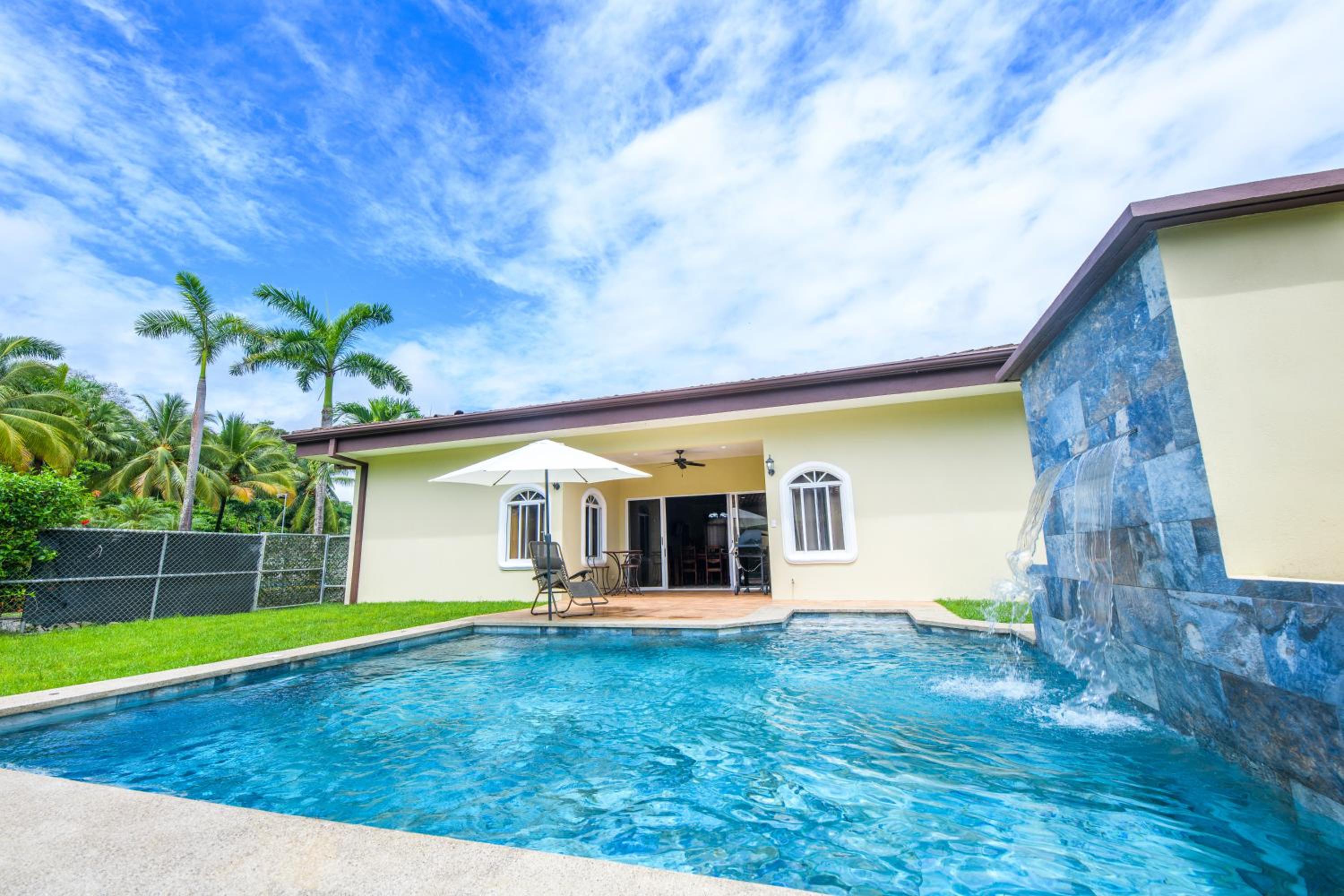 Villa Pato Calvo By Vacation Pura Vida