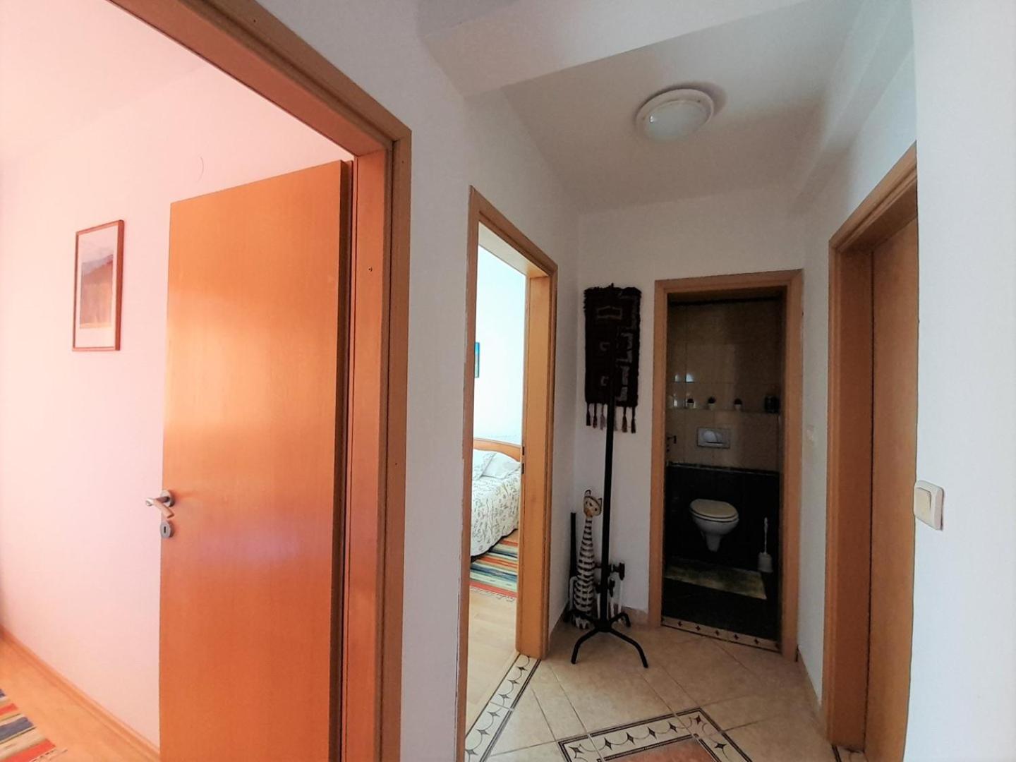 Apartment Tihana with a Partial Sea View view 3