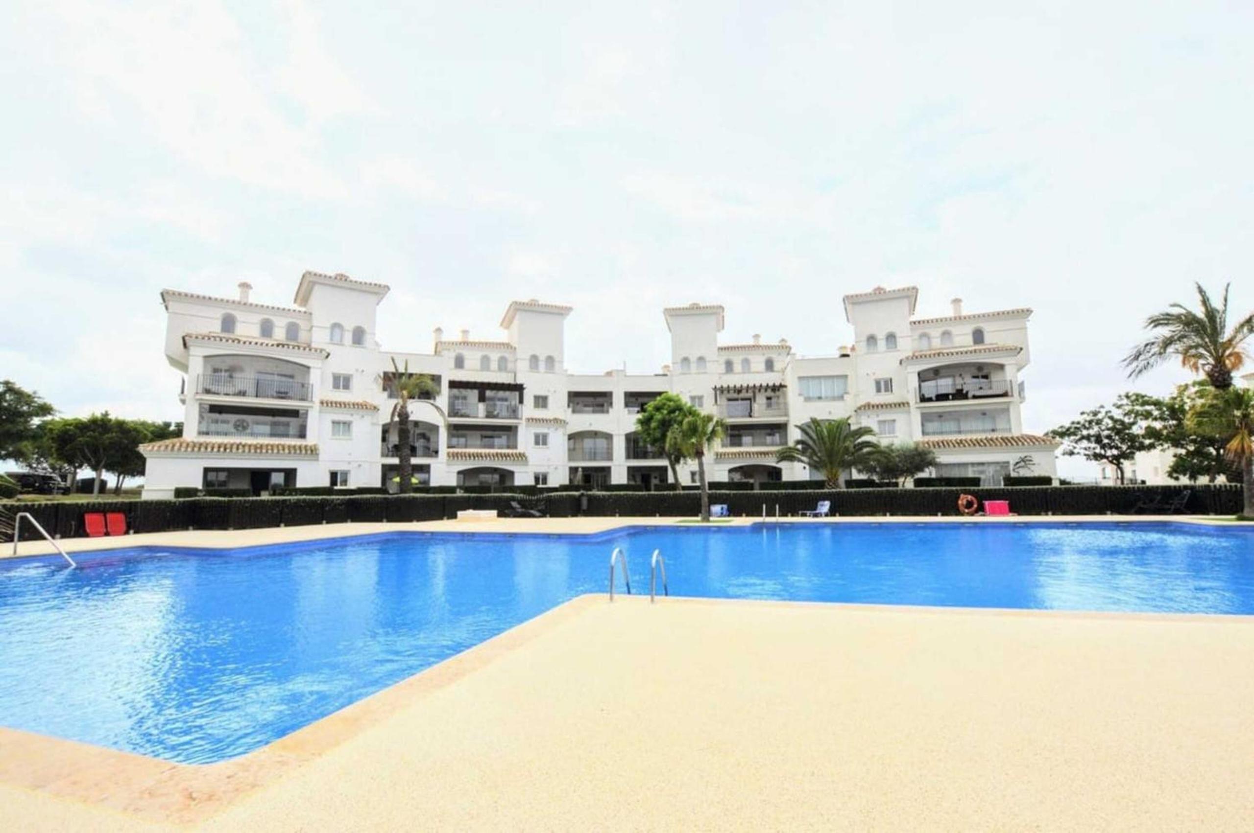 Hacienda Riquelme Sunny two bed apartment Sucina