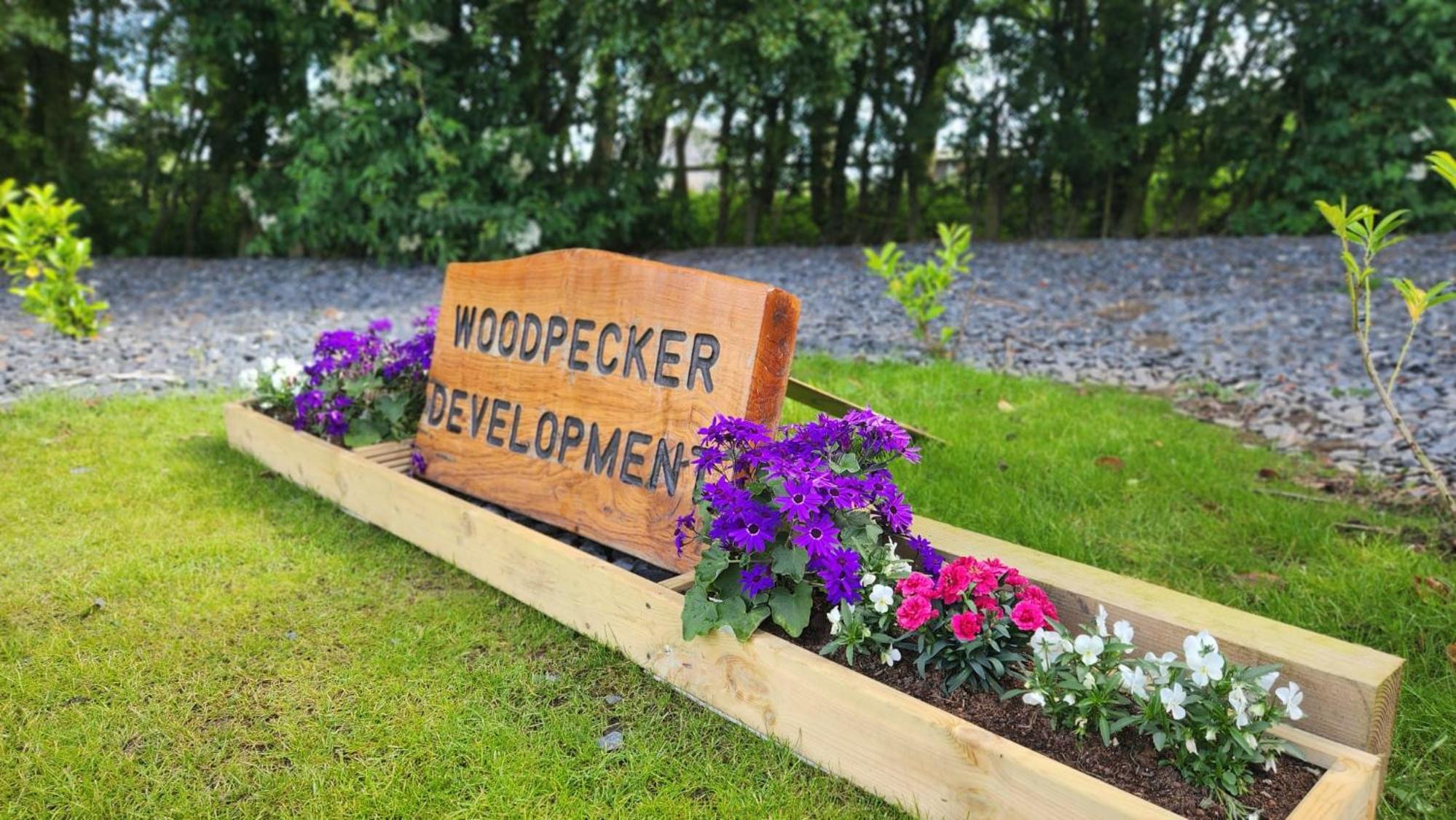 Lakefront Lodge 5 Star Country Park Private Fishing FREE Parking