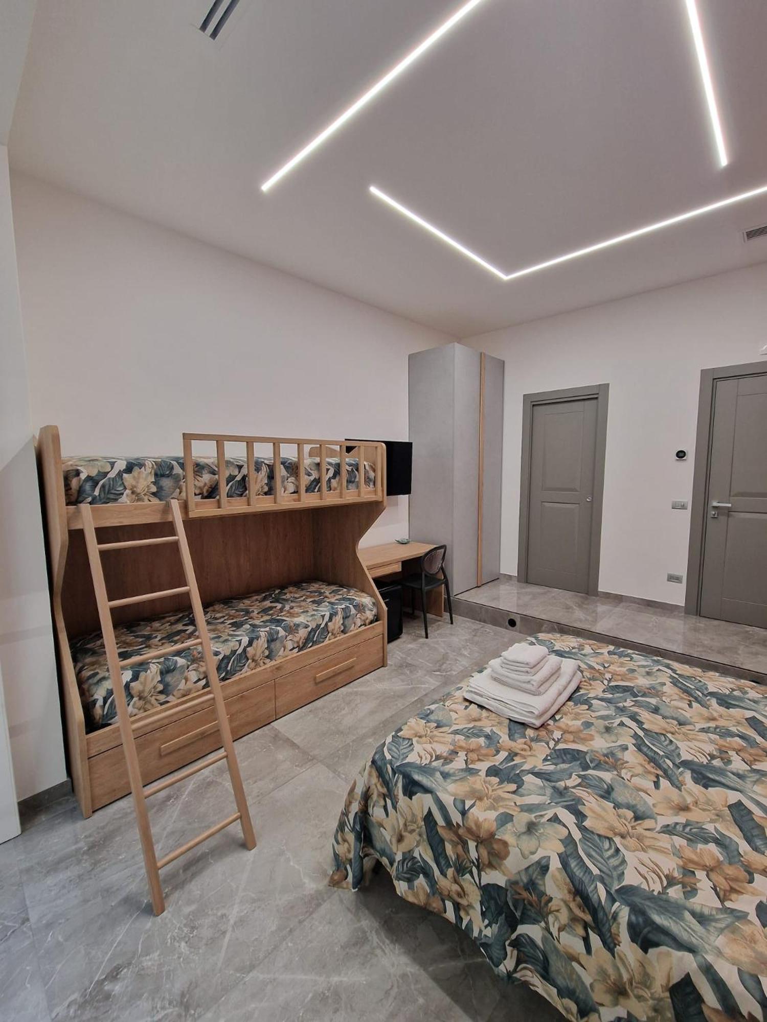 Suite Galleria Umberto I