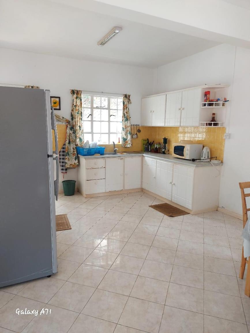 Holiday Home close to the BEACH view 4