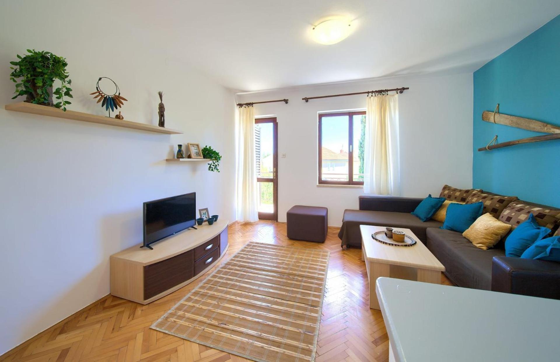 Apartment DiSente with Sea view
