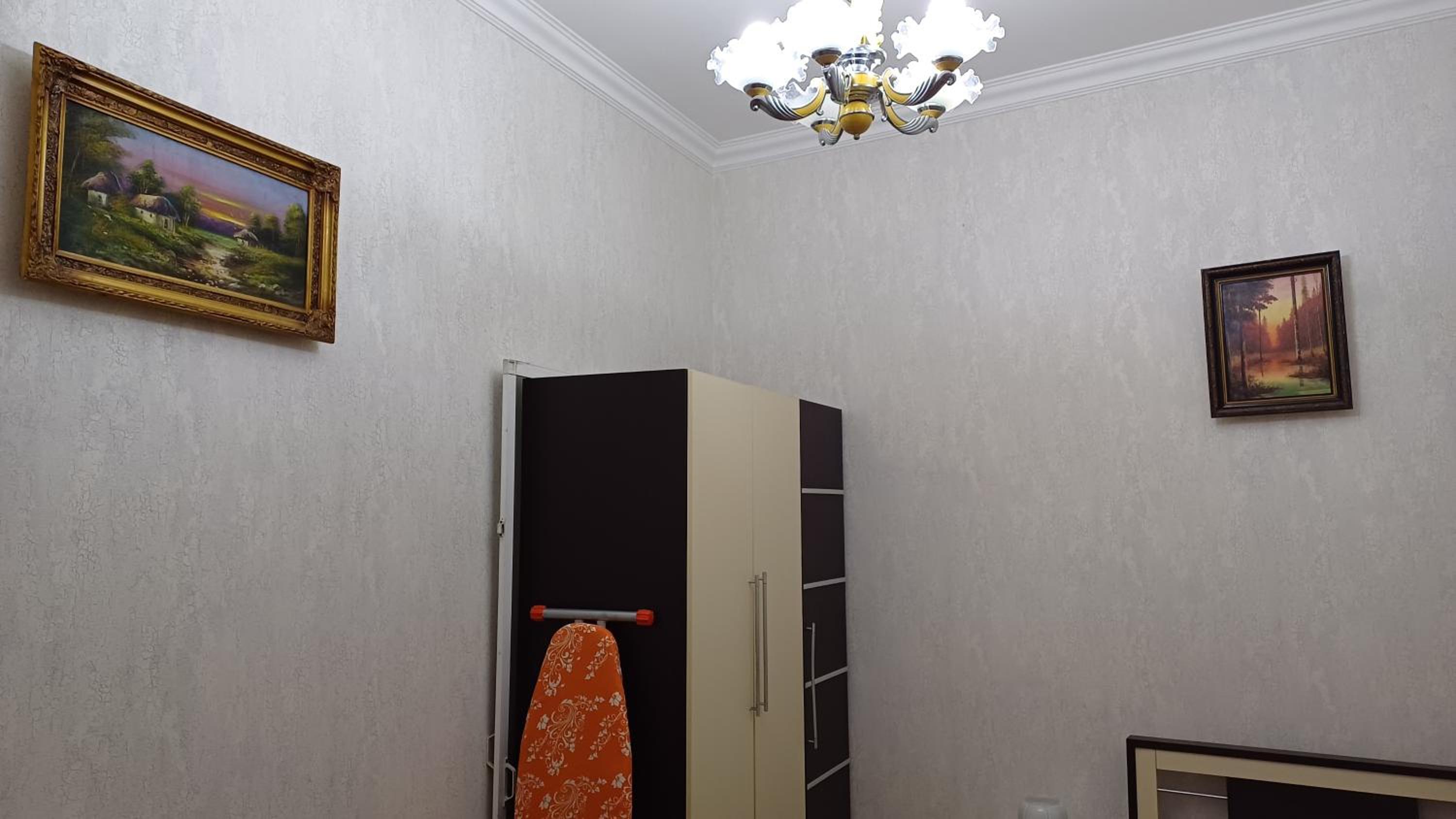 Spacious Apartment in Center, near Nizami st, Fountain Square and Sahil Metro Station