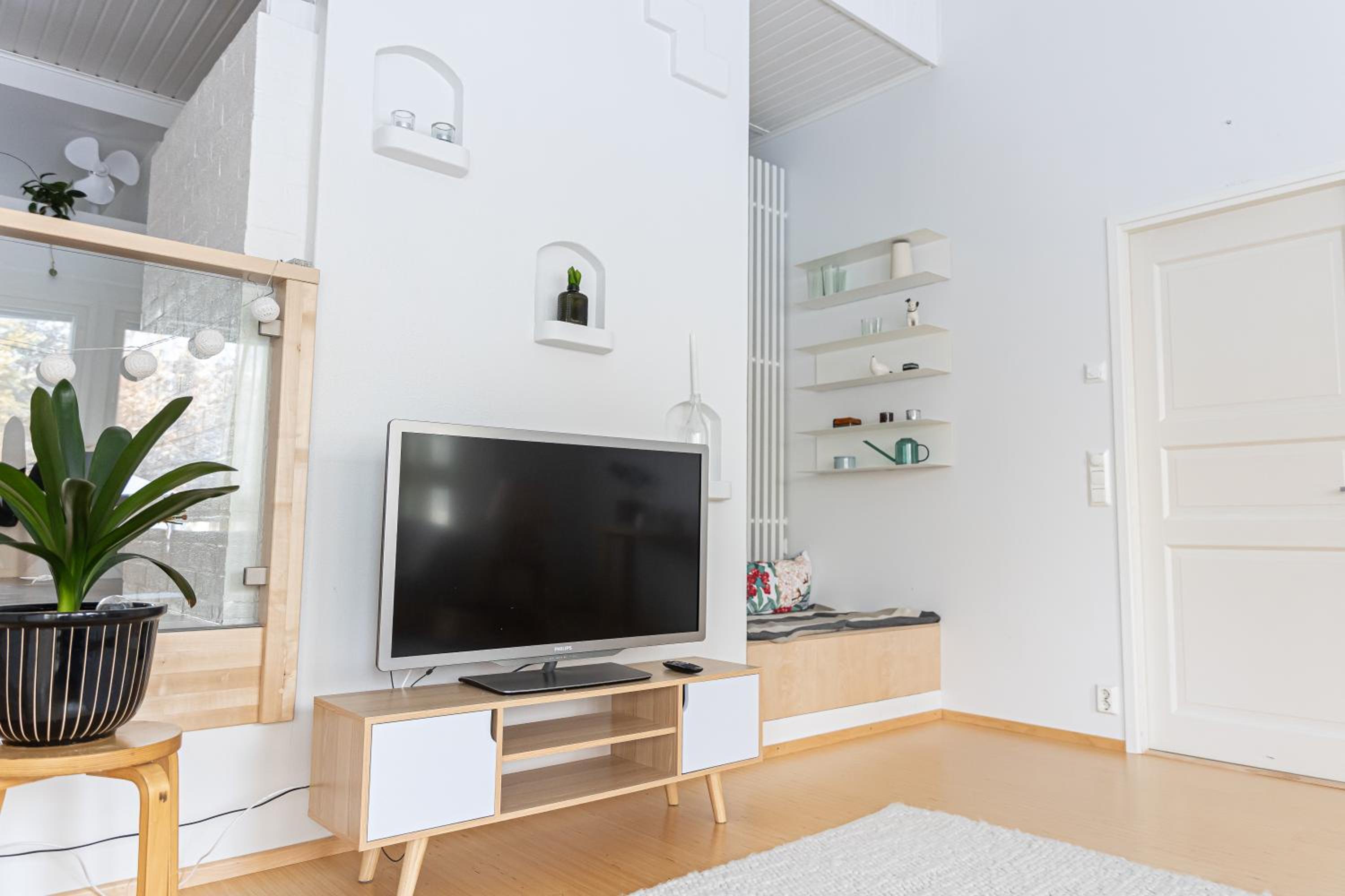 Winter Villa Kylväjä by BookLapland