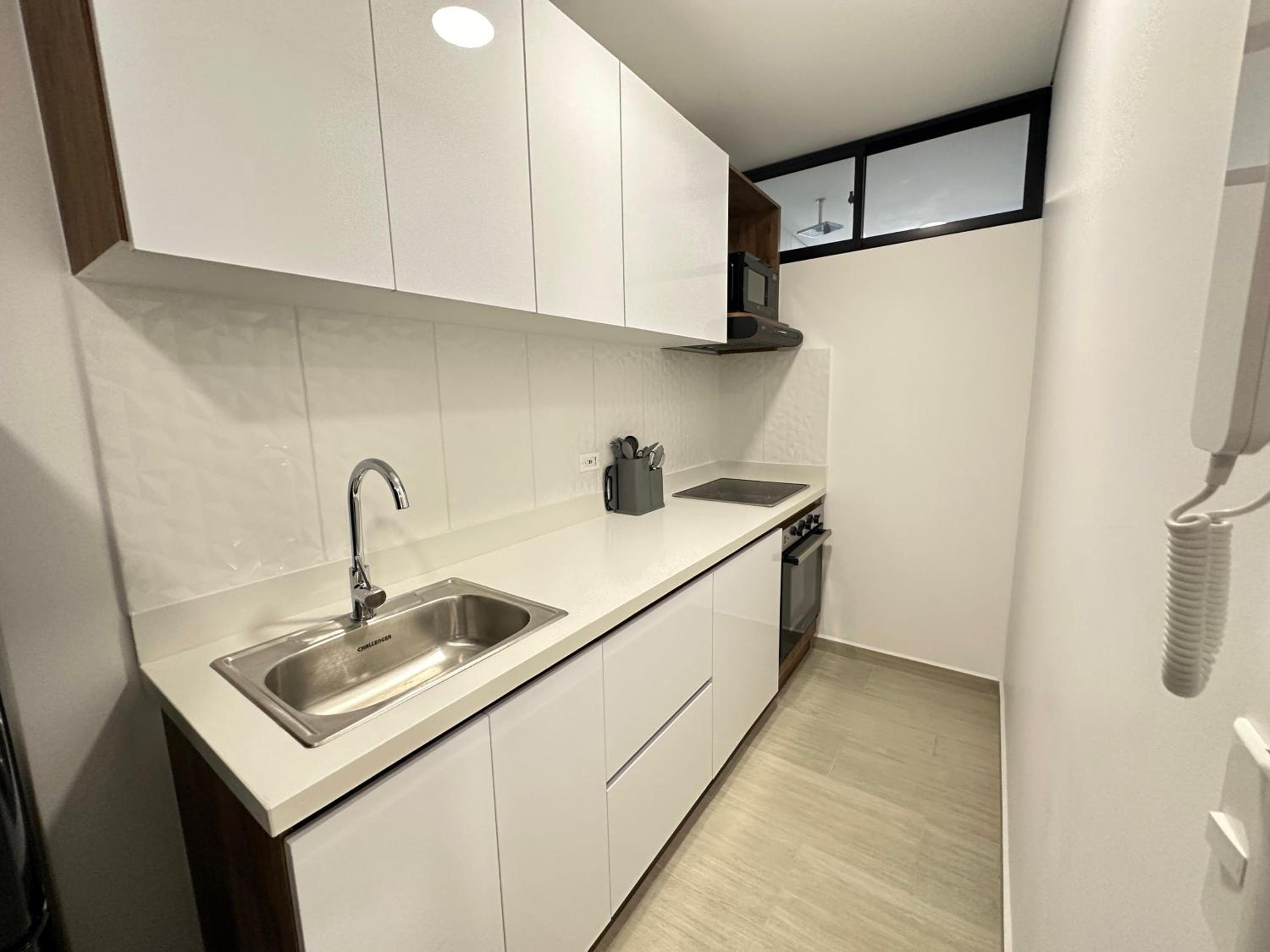 Amara1104- Apartamento en barrio Laureles con hermosa vista
