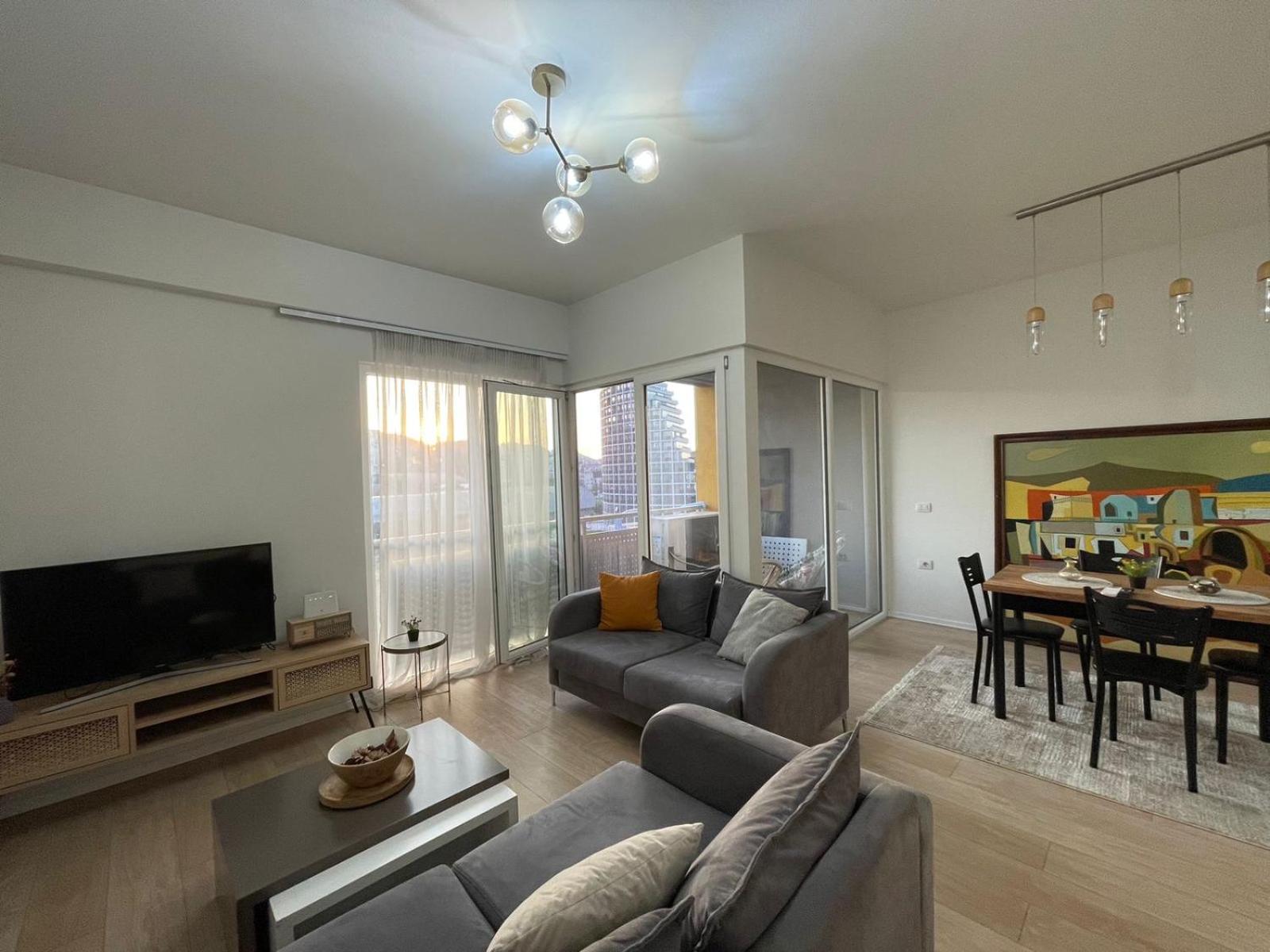 Tirana Lake View Premium Apartment