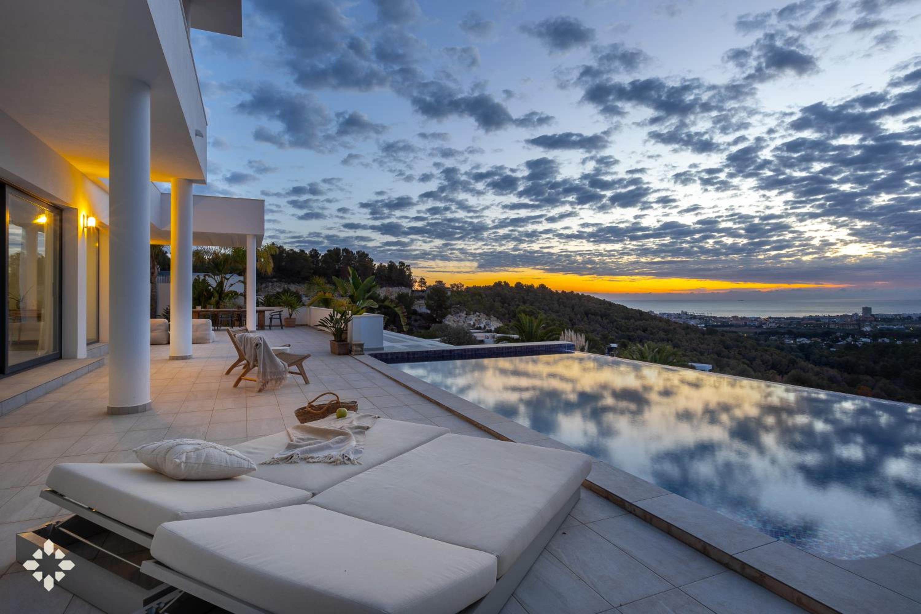 Villa Amanecer by Abahana Luxe