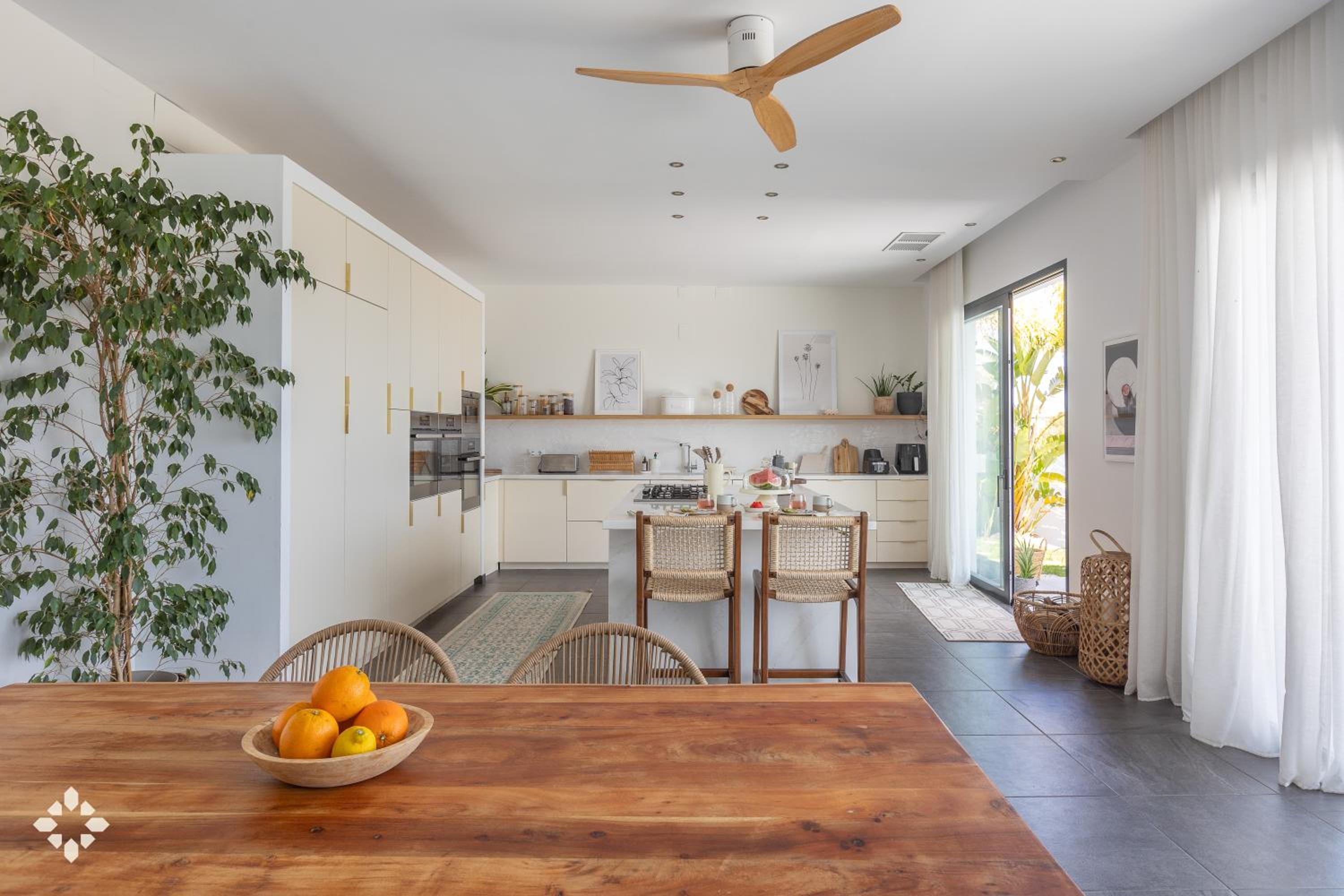 Villa Amanecer by Abahana Luxe