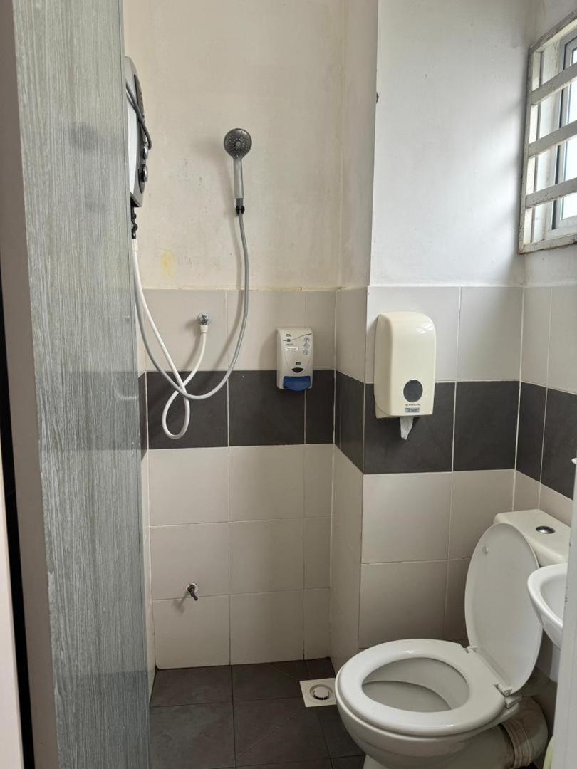 AYAAN SERENE BUDGET HOMESTAY with FREE WiFi and Netflix