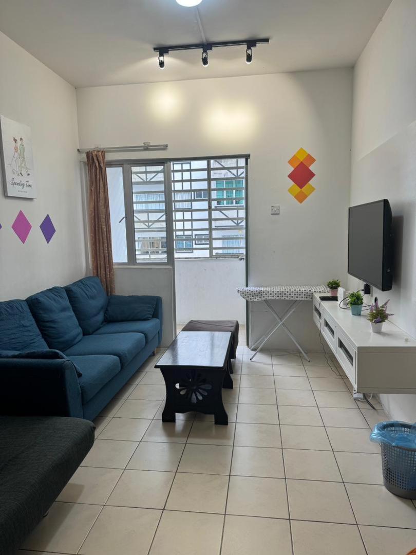 AYAAN SERENE BUDGET HOMESTAY with FREE WiFi and Netflix
