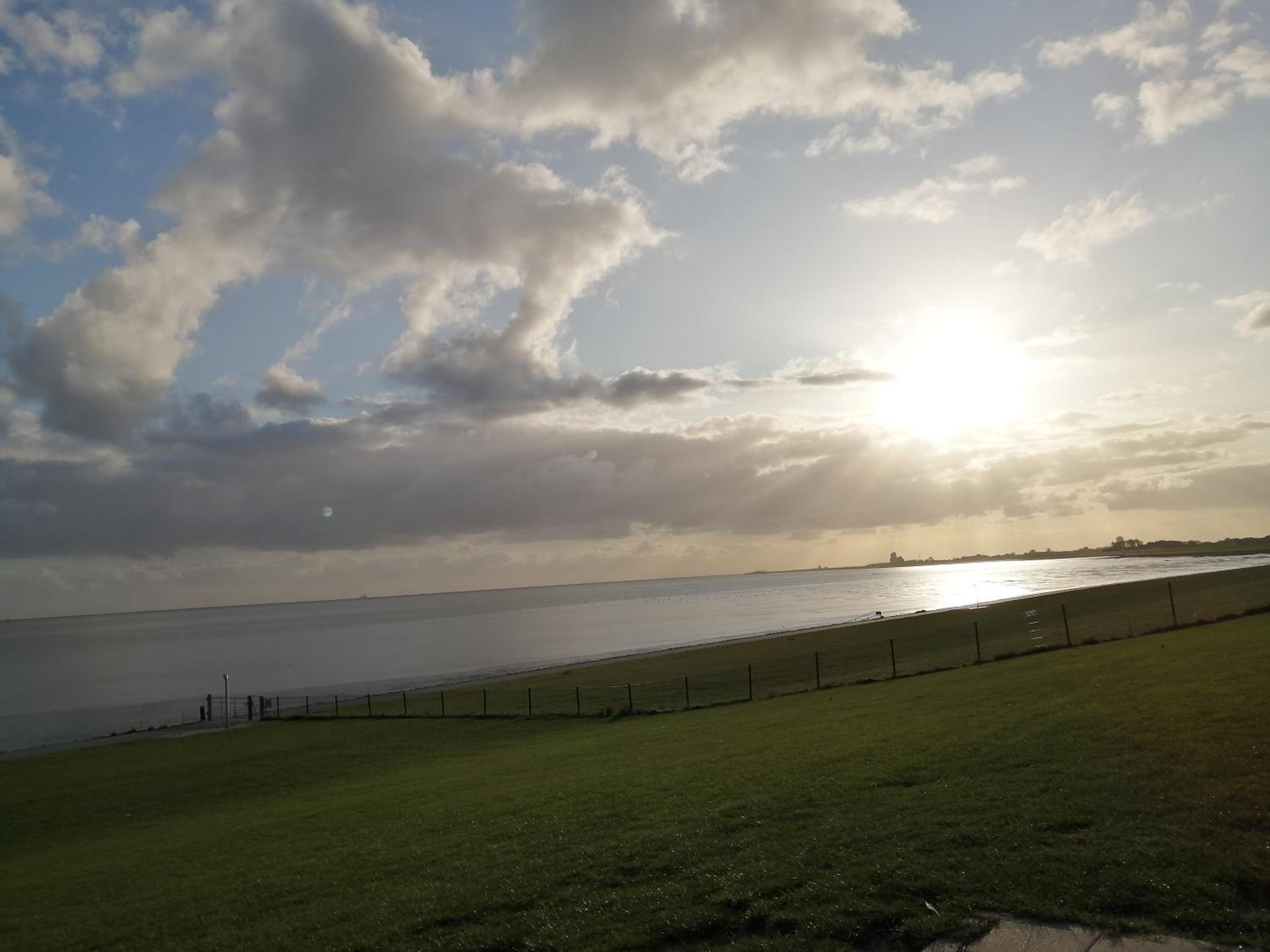 Grønhus am Meer