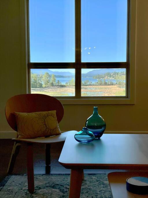 Lake View From Every Window!