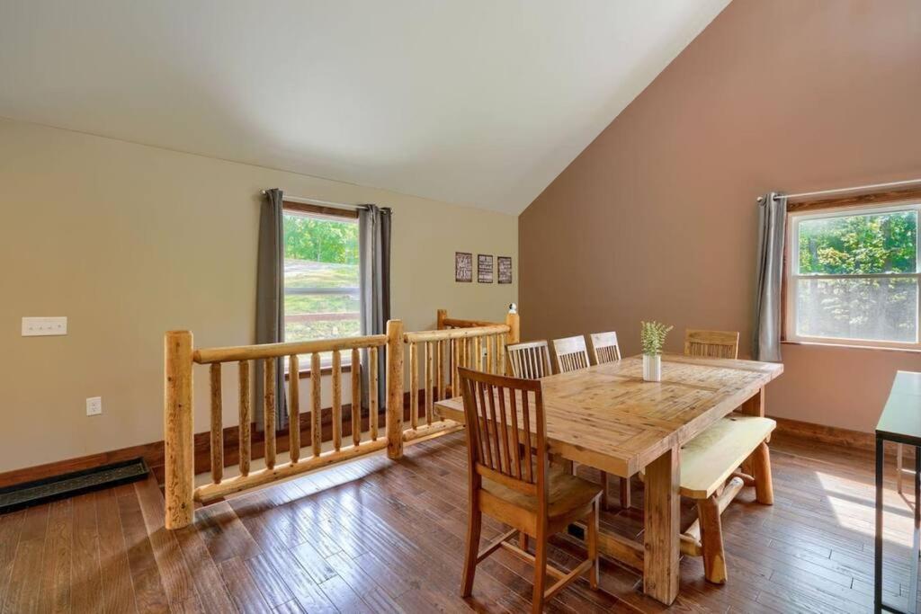 Tranquil Heights Cabin in Hocking Hills view 5