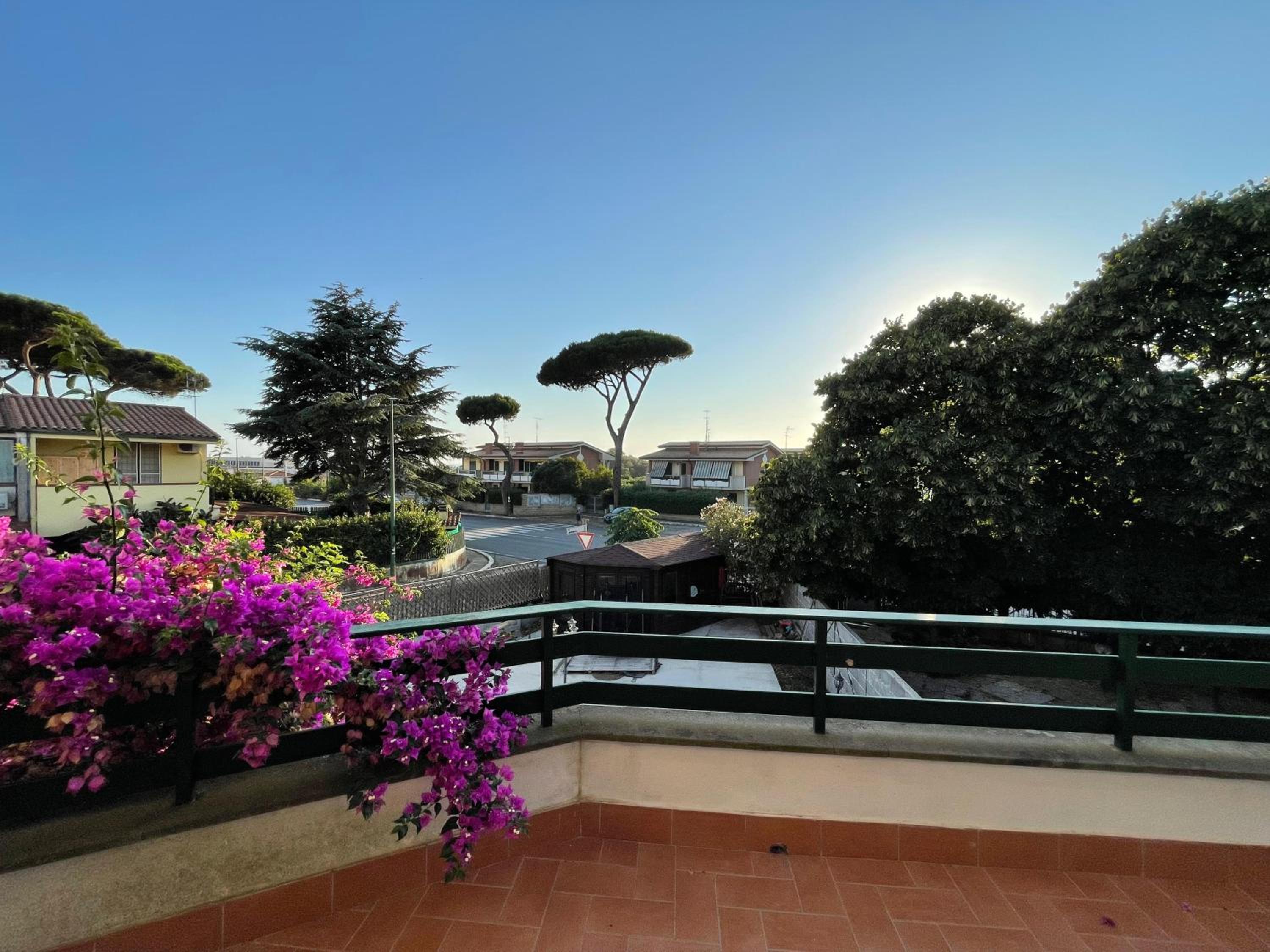 Nerone's House Villa with garden near the sea, ideal for family view 2