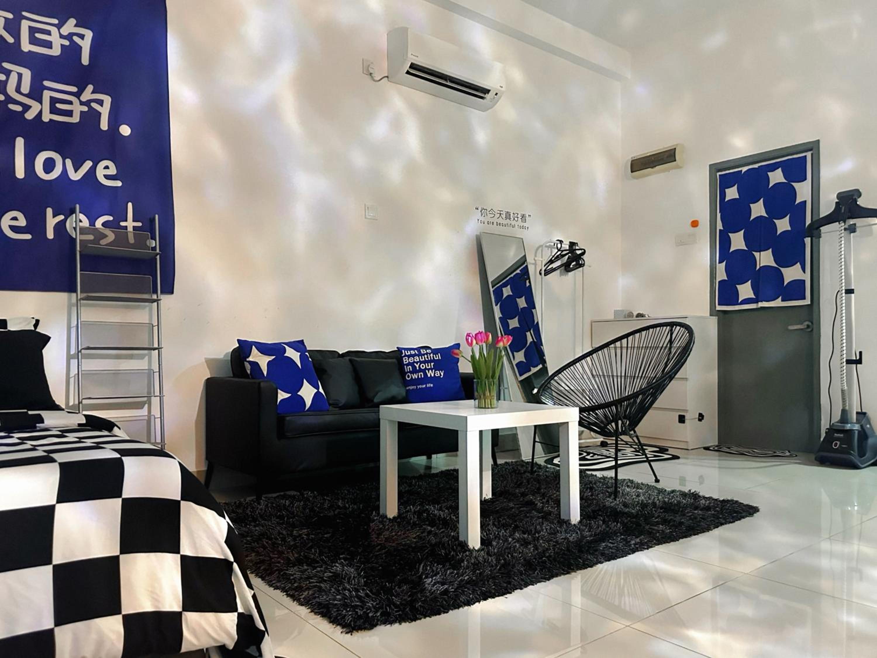 Couple Studio at Mount Austin Near Toppen Ikea Aeon