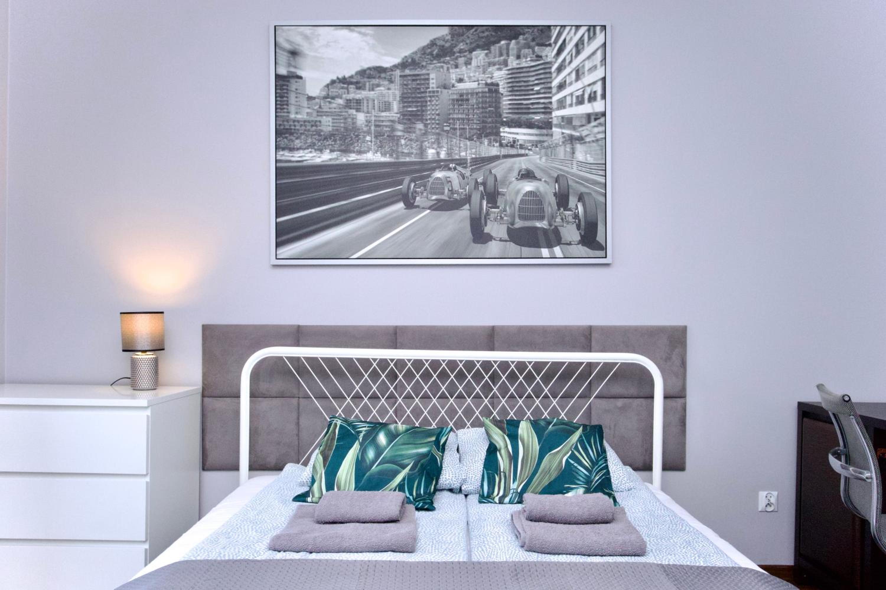 Rodzinny apartament dla sześciu osób z parkingiem prywatnym
