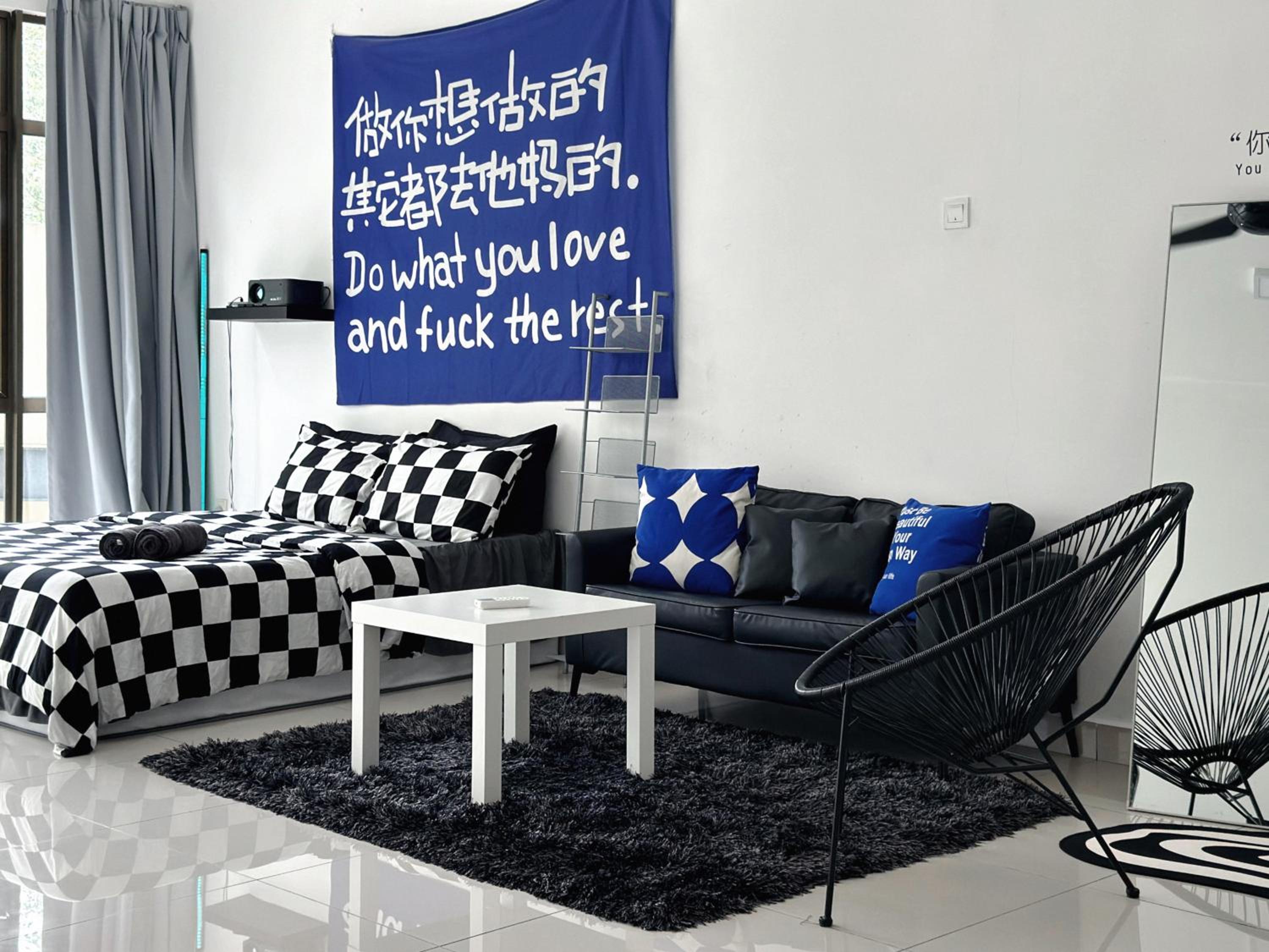 Couple Studio at Mount Austin Near Toppen Ikea Aeon