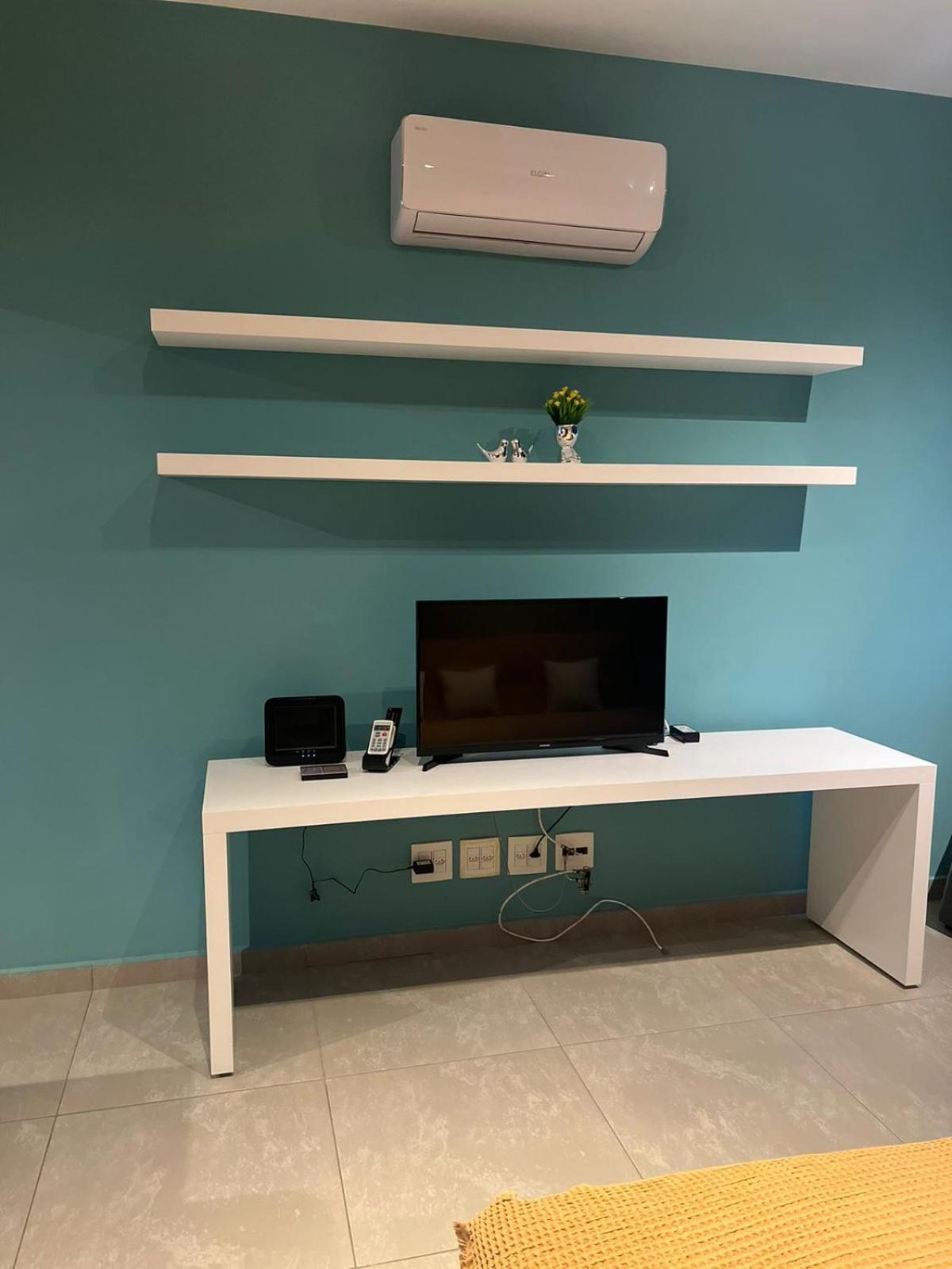 Apartamento para família com dois banheiros cama Triliche , Colchão novo 2 sofás cama tem WI FI, quintal, cozinha completa, TV, 2 ar condicionados NOTA BAI