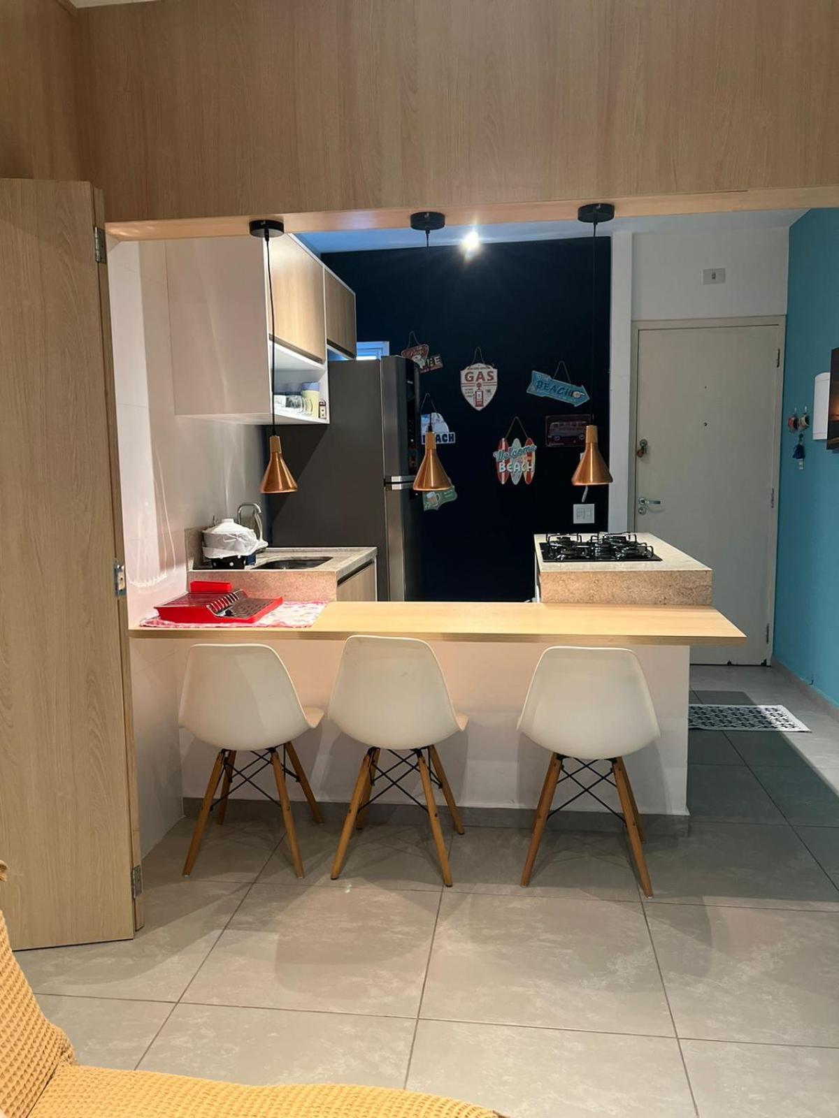 Apartamento para família com dois banheiros cama Triliche , Colchão novo 2 sofás cama tem WI FI, quintal, cozinha completa, TV, 2 ar condicionados NOTA BAI
