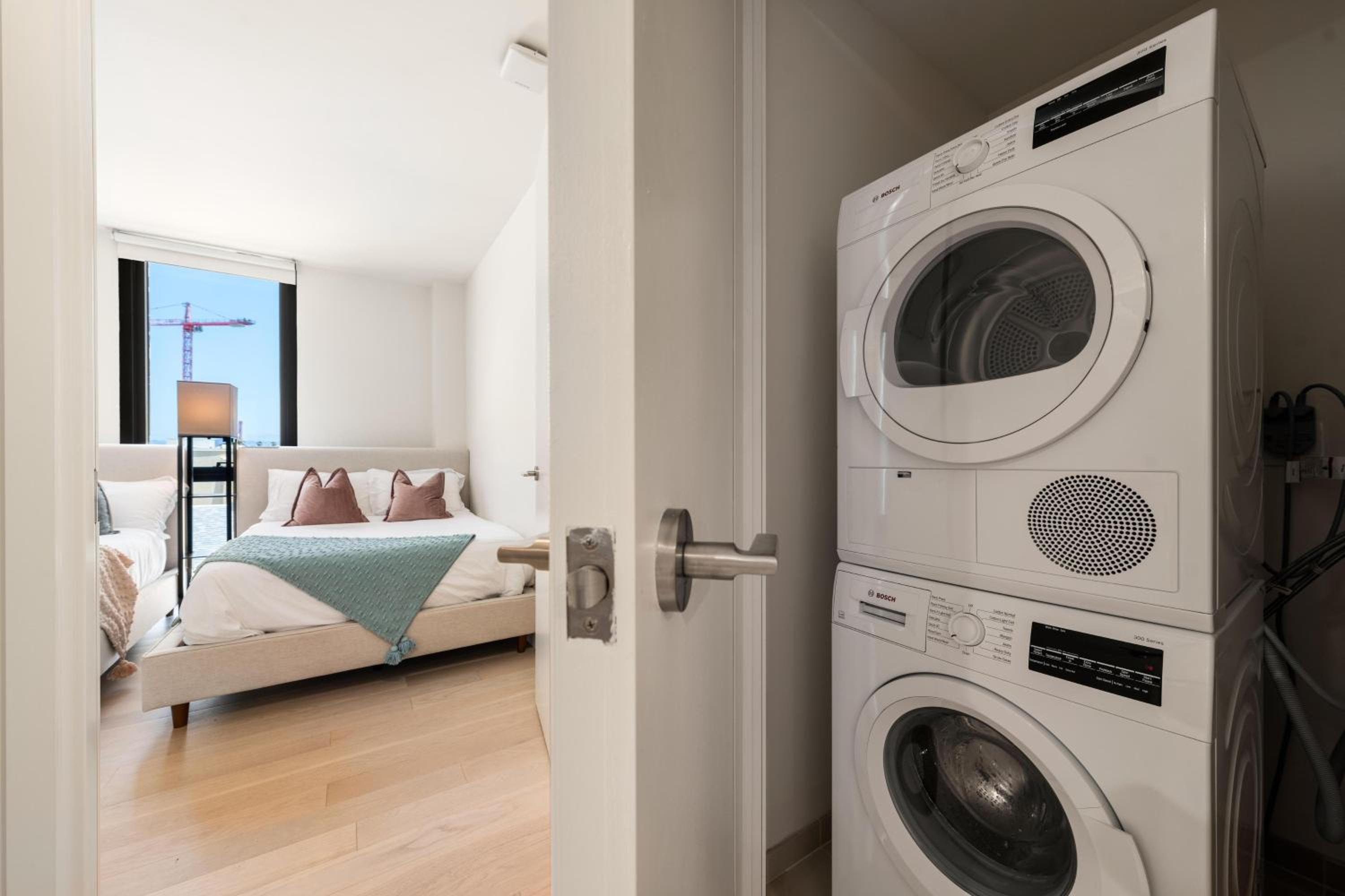 The Sapphire Nest - Spectacular Rooftop Amenities Ocean views 2BR
